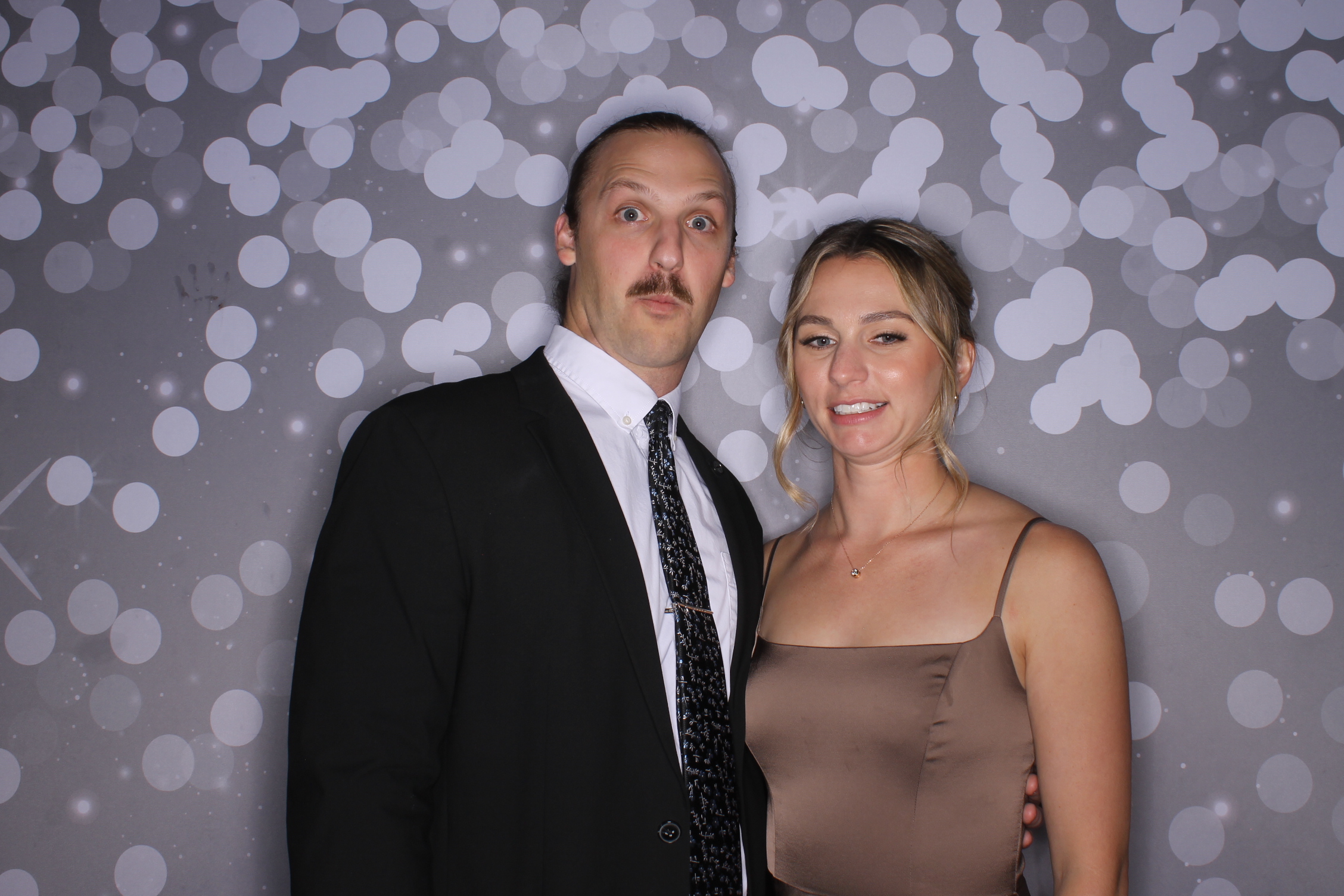 The Guth's | View more photos from the event at gallery.photoboothcincy.com/u/PhotoBoothCincy/The-Guths