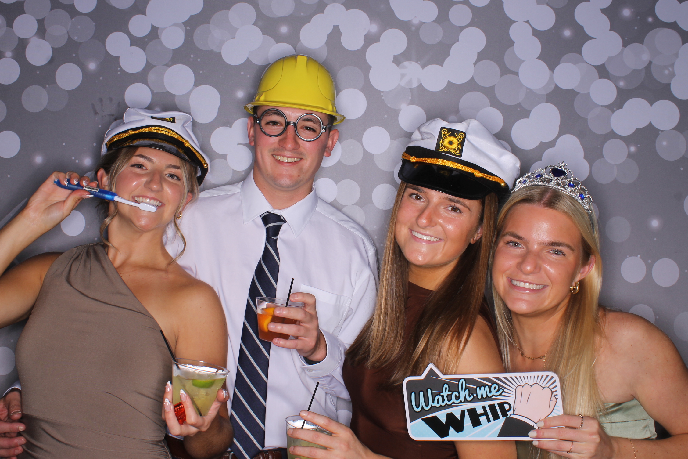 The Guth's | View more photos from the event at gallery.photoboothcincy.com/u/PhotoBoothCincy/The-Guths