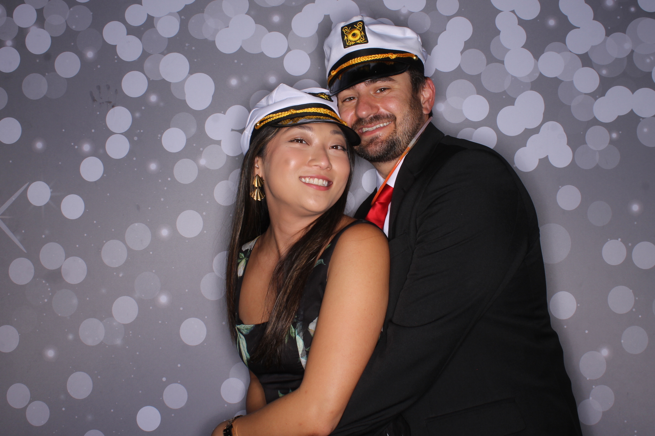 The Guth's | View more photos from the event at gallery.photoboothcincy.com/u/PhotoBoothCincy/The-Guths