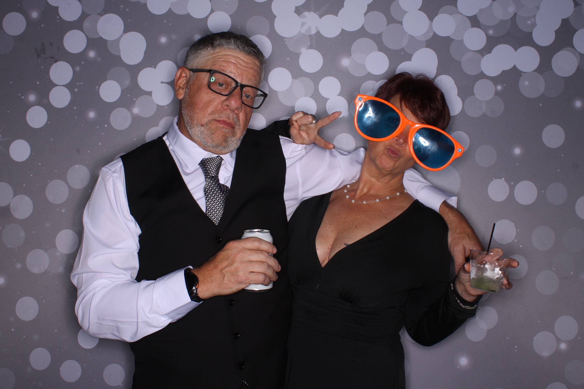 The Guth's | View more photos from the event at gallery.photoboothcincy.com/u/PhotoBoothCincy/The-Guths