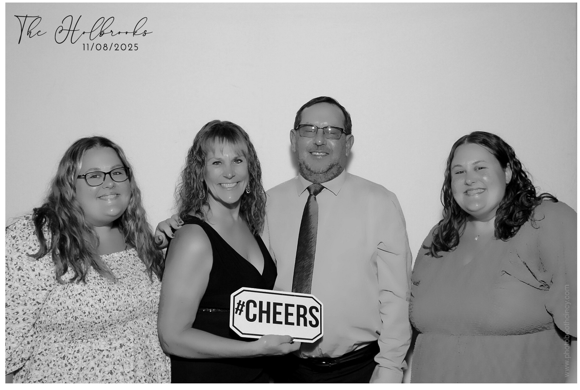 The Holbrooks | View more photos from the event at gallery.photoboothcincy.com/u/PhotoBoothCincy/The-Holbrooks