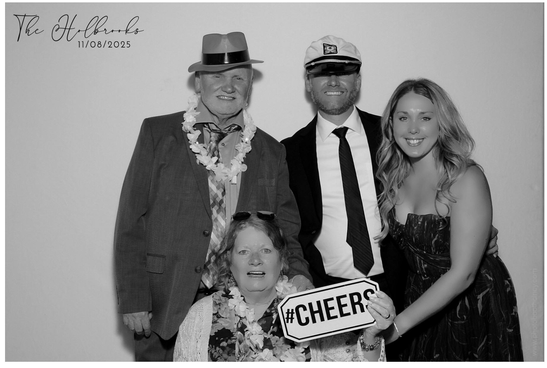The Holbrooks | View more photos from the event at gallery.photoboothcincy.com/u/PhotoBoothCincy/The-Holbrooks