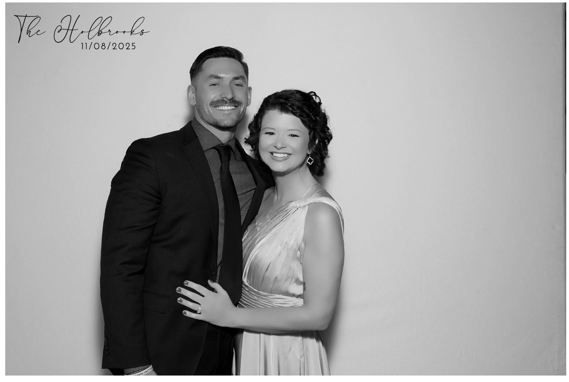 The Holbrooks | View more photos from the event at gallery.photoboothcincy.com/u/PhotoBoothCincy/The-Holbrooks