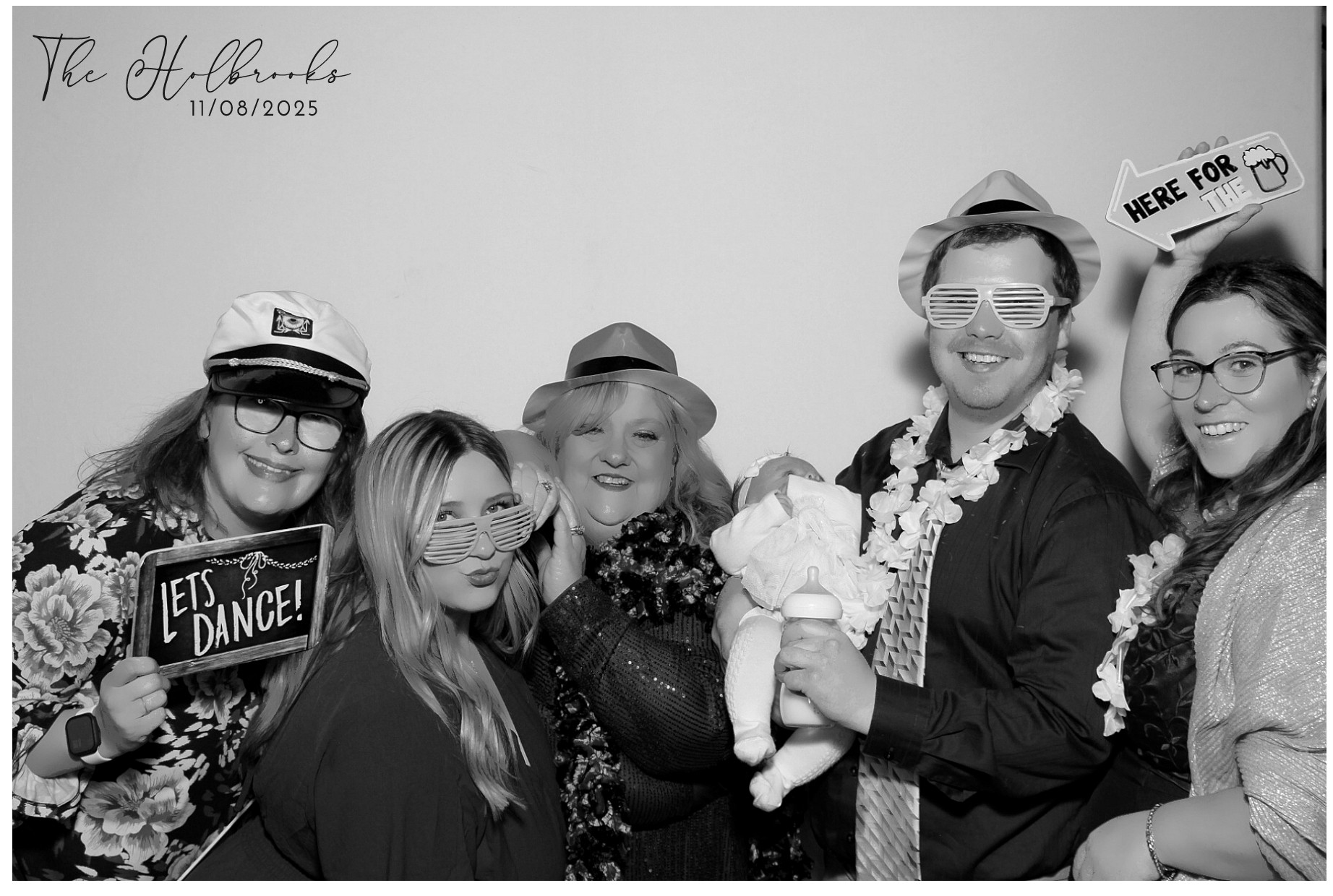 The Holbrooks | View more photos from the event at gallery.photoboothcincy.com/u/PhotoBoothCincy/The-Holbrooks