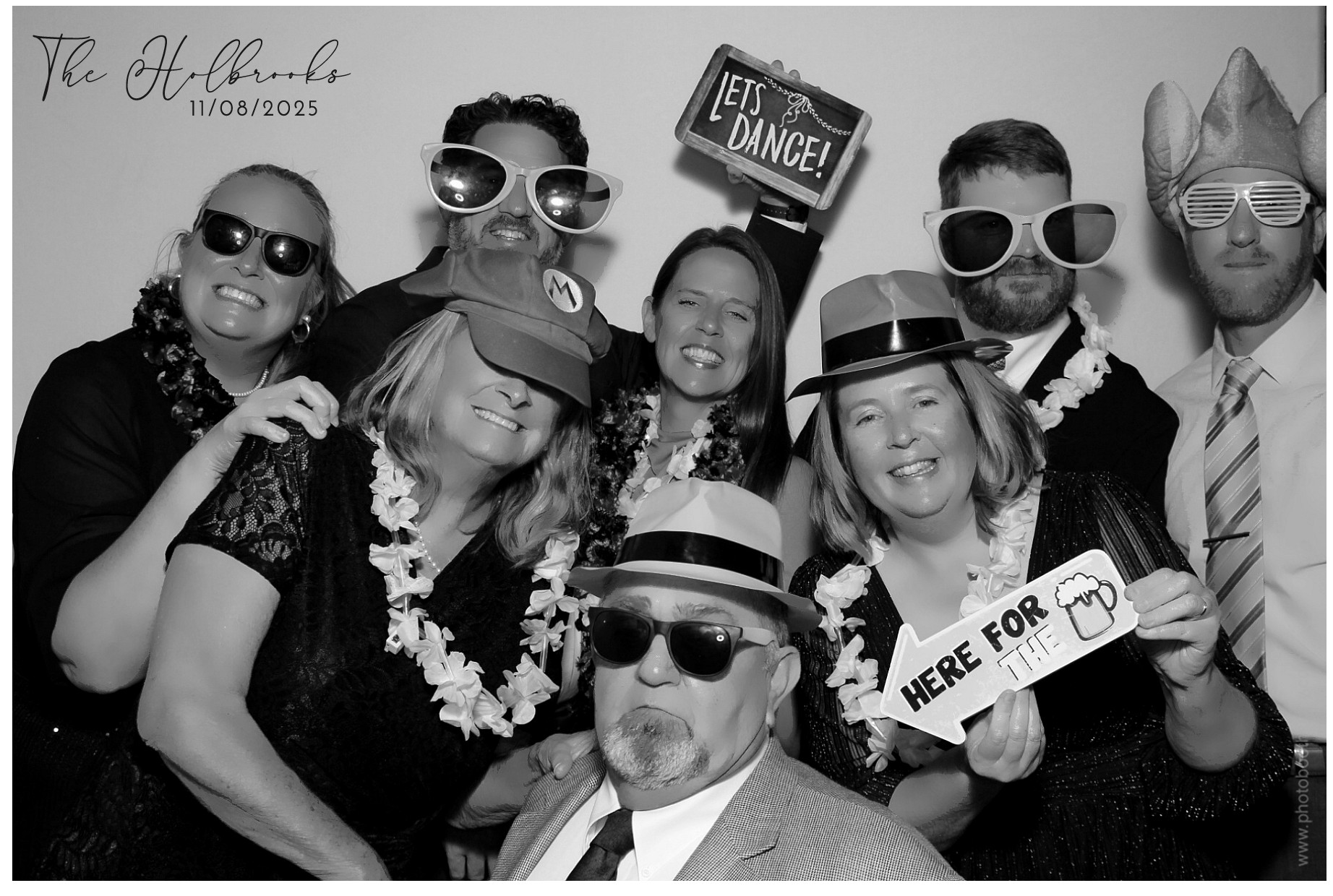 The Holbrooks | View more photos from the event at gallery.photoboothcincy.com/u/PhotoBoothCincy/The-Holbrooks