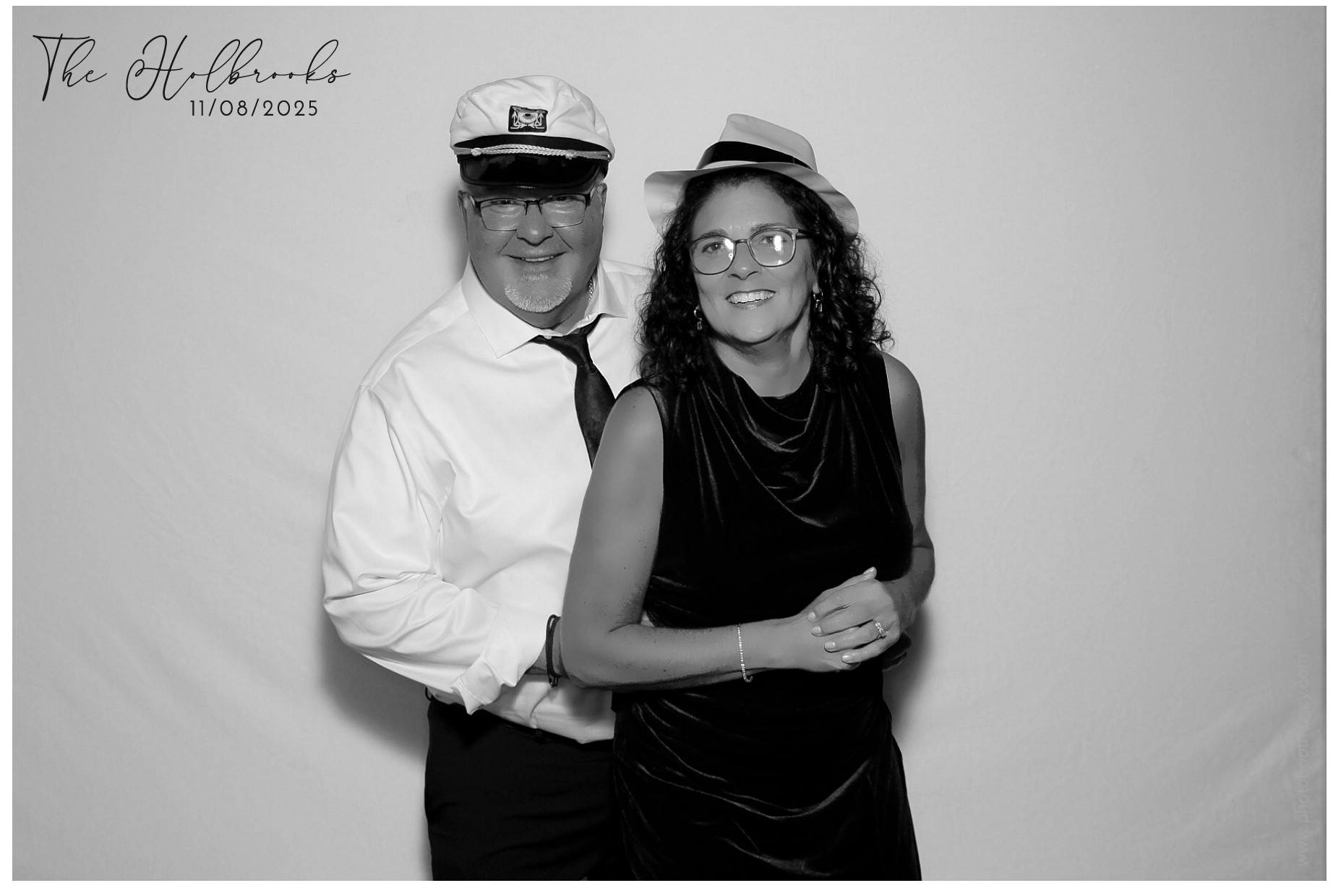 The Holbrooks | View more photos from the event at gallery.photoboothcincy.com/u/PhotoBoothCincy/The-Holbrooks