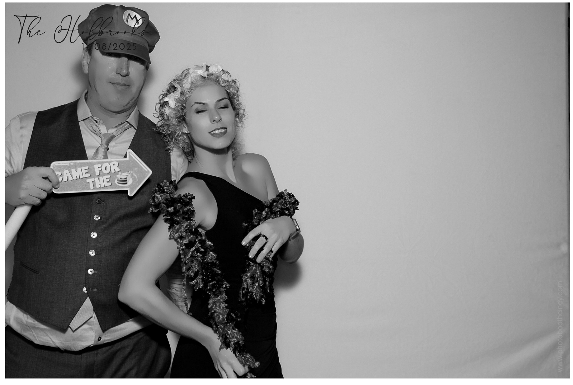 The Holbrooks | View more photos from the event at gallery.photoboothcincy.com/u/PhotoBoothCincy/The-Holbrooks