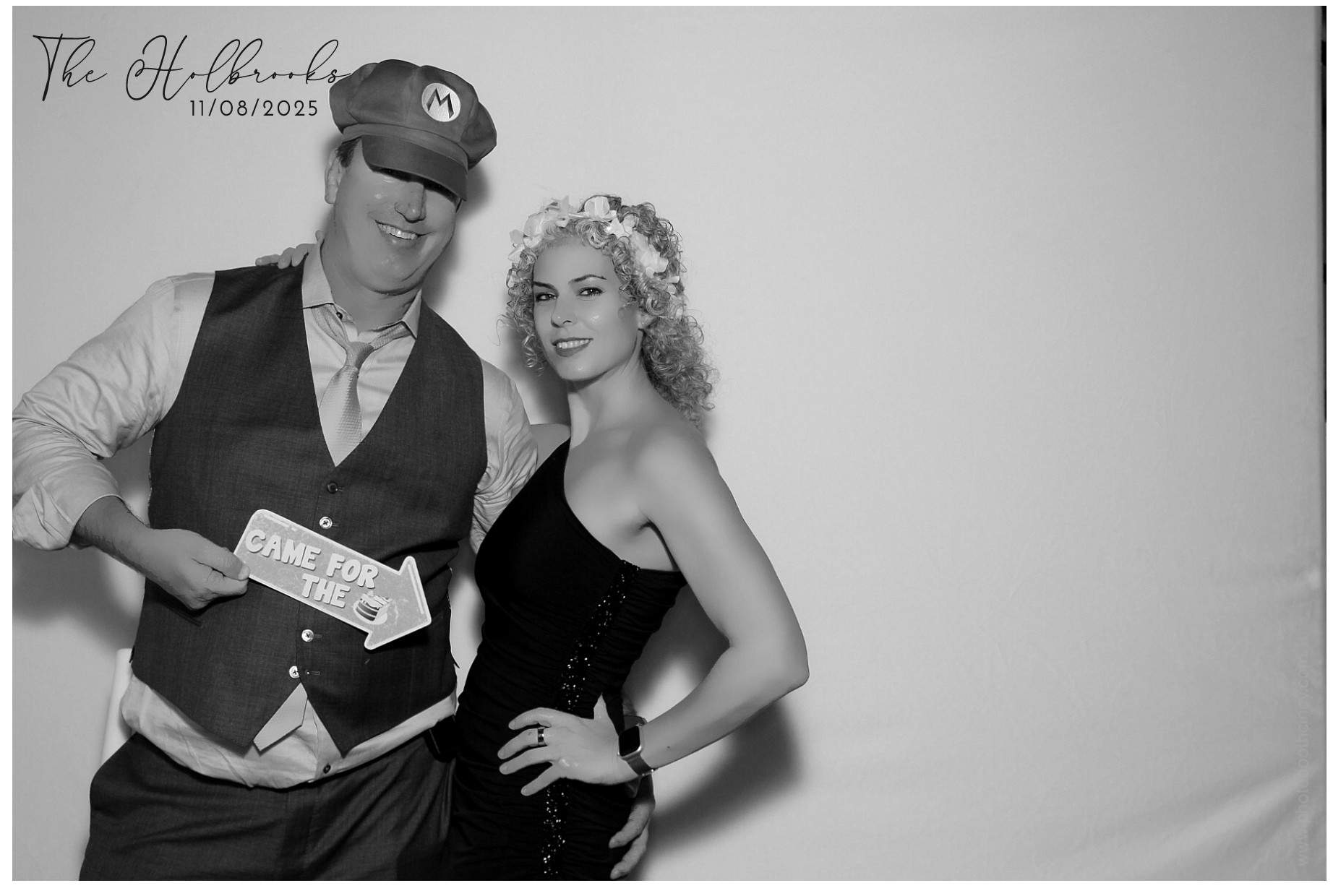 The Holbrooks | View more photos from the event at gallery.photoboothcincy.com/u/PhotoBoothCincy/The-Holbrooks