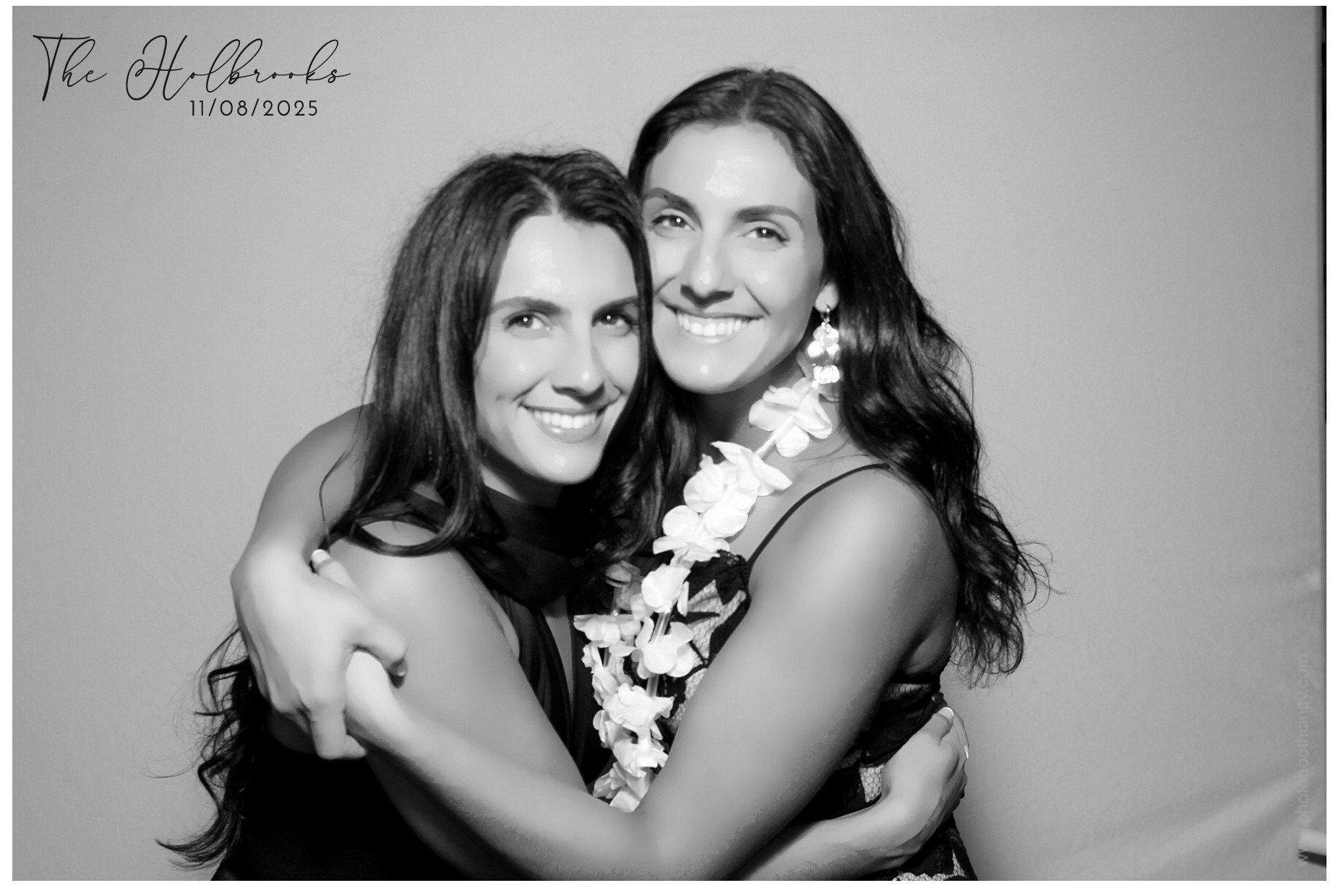 The Holbrooks | View more photos from the event at gallery.photoboothcincy.com/u/PhotoBoothCincy/The-Holbrooks