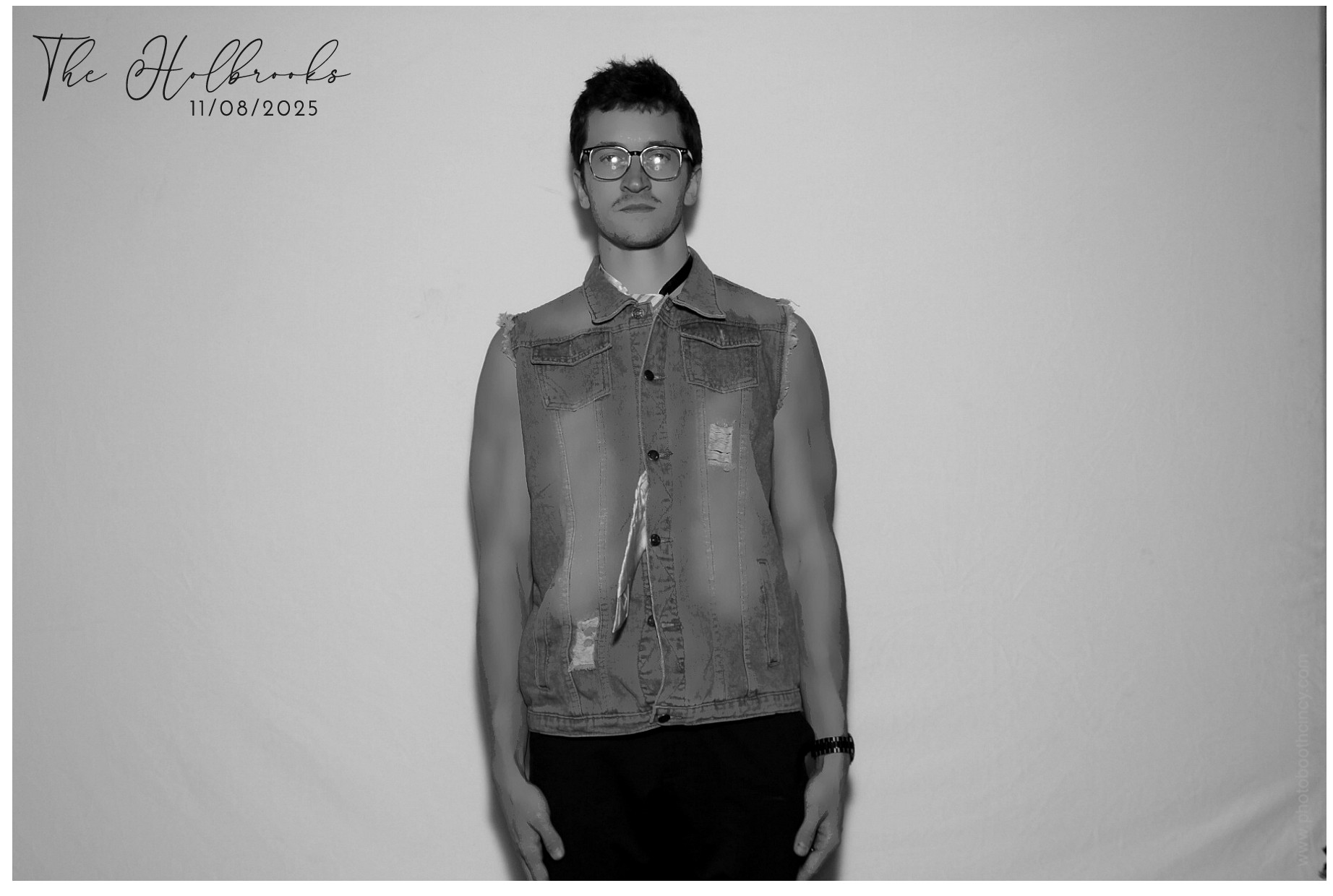 The Holbrooks | View more photos from the event at gallery.photoboothcincy.com/u/PhotoBoothCincy/The-Holbrooks