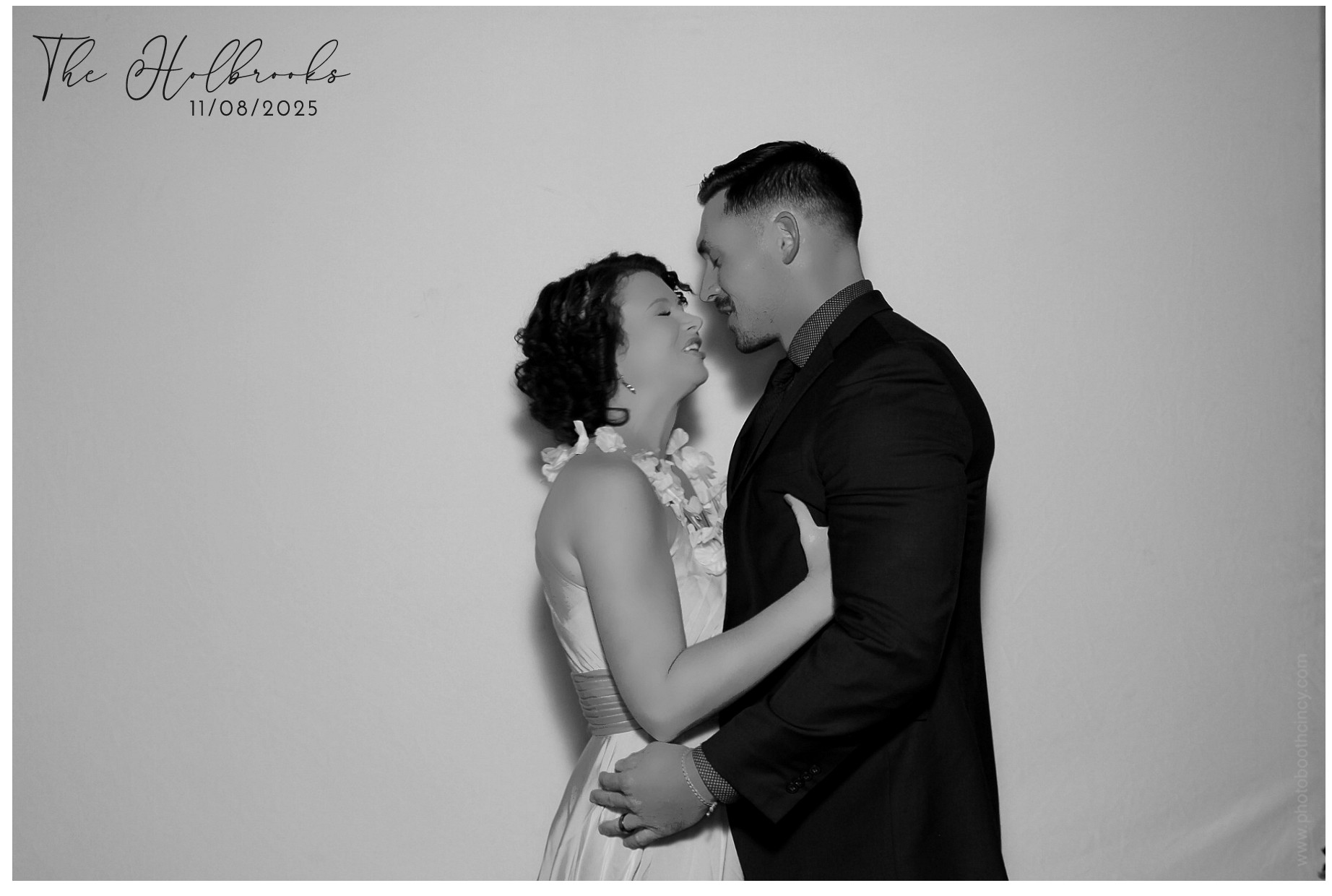 The Holbrooks | View more photos from the event at gallery.photoboothcincy.com/u/PhotoBoothCincy/The-Holbrooks