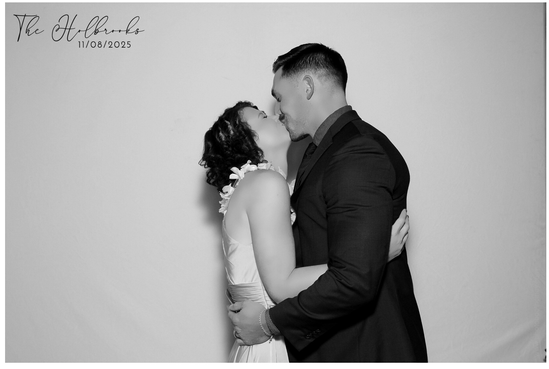 The Holbrooks | View more photos from the event at gallery.photoboothcincy.com/u/PhotoBoothCincy/The-Holbrooks