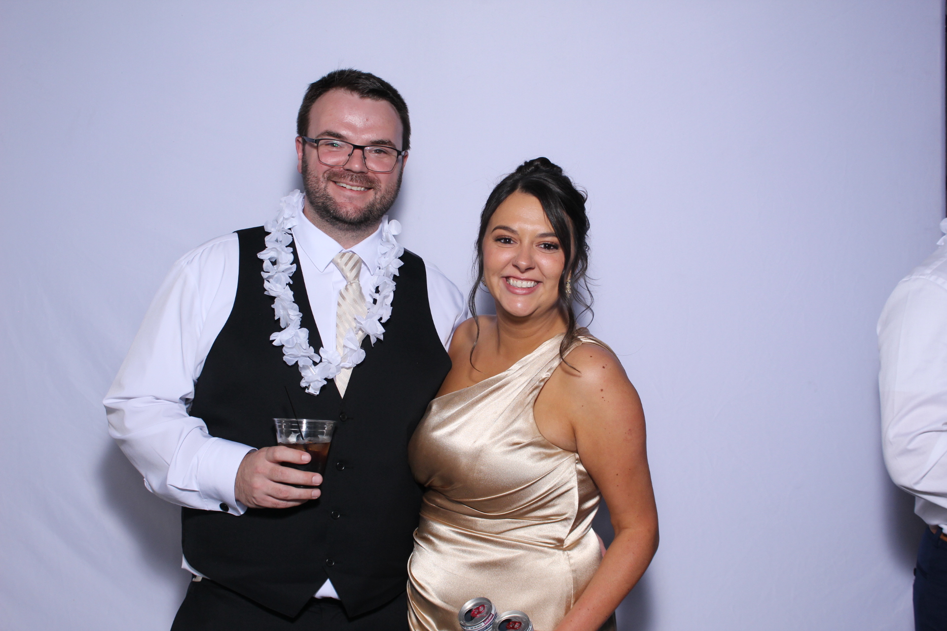The Holbrooks | View more photos from the event at gallery.photoboothcincy.com/u/PhotoBoothCincy/The-Holbrooks