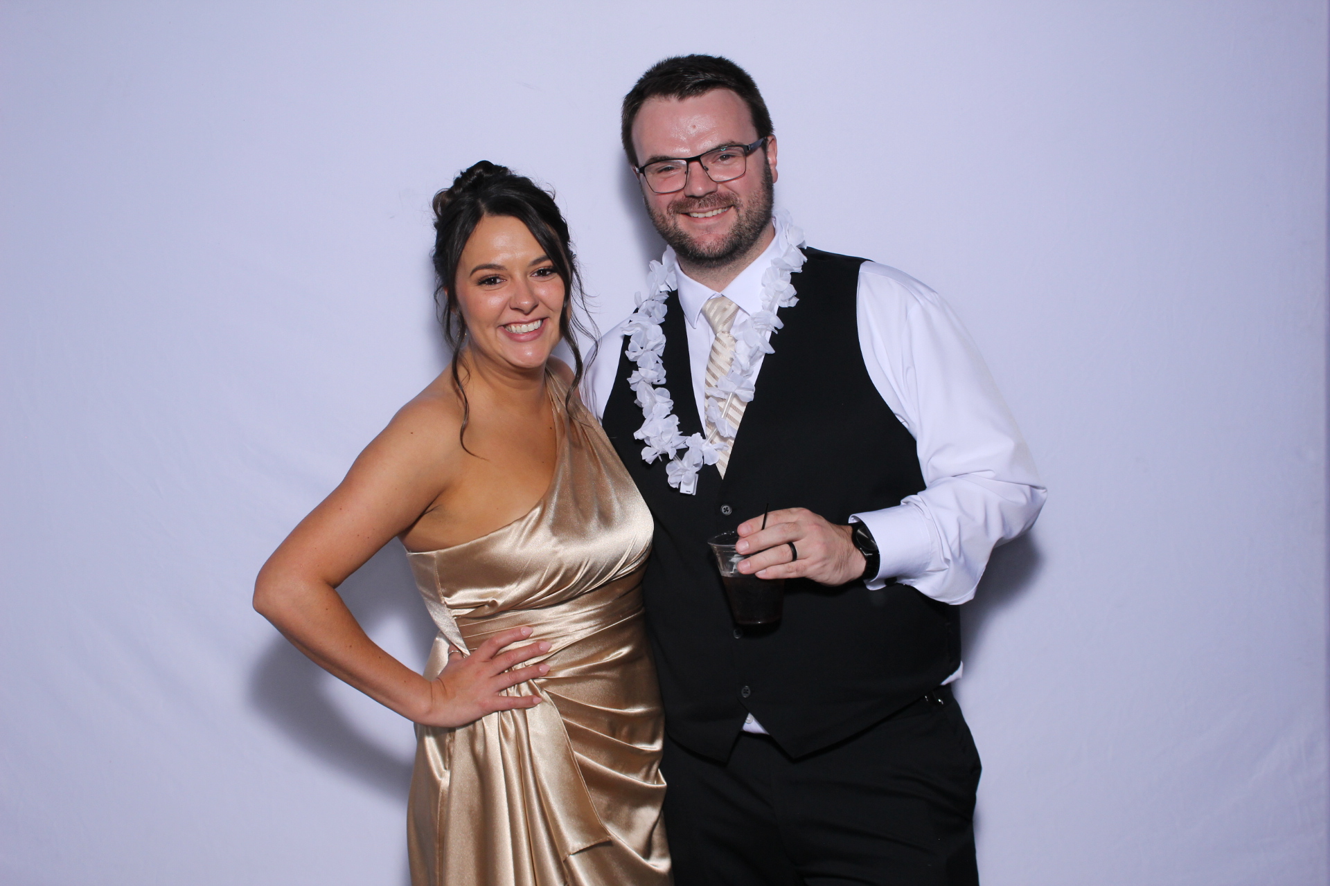 The Holbrooks | View more photos from the event at gallery.photoboothcincy.com/u/PhotoBoothCincy/The-Holbrooks