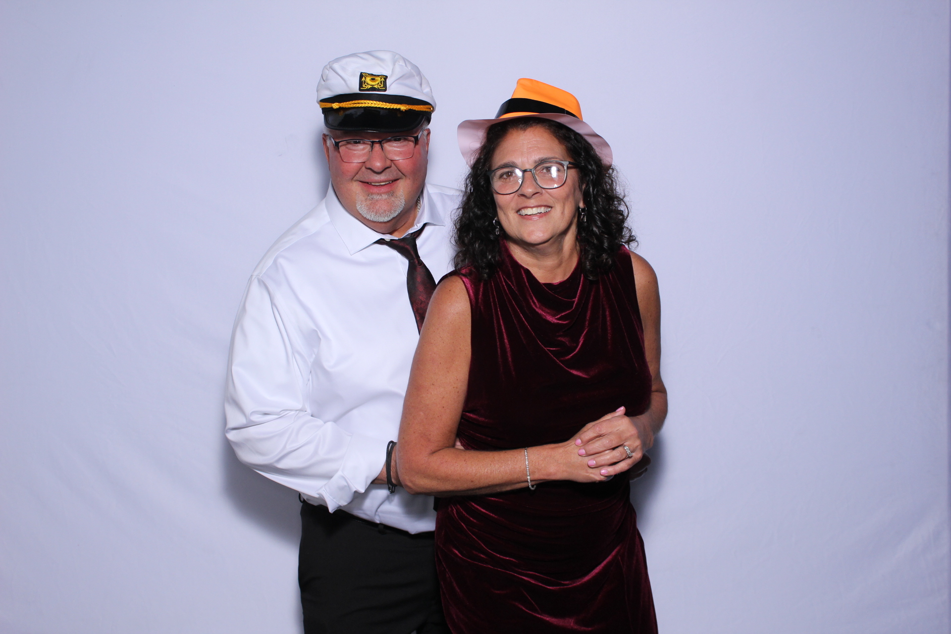 The Holbrooks | View more photos from the event at gallery.photoboothcincy.com/u/PhotoBoothCincy/The-Holbrooks