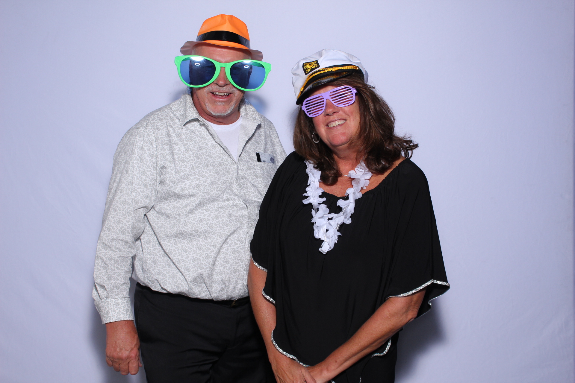 The Holbrooks | View more photos from the event at gallery.photoboothcincy.com/u/PhotoBoothCincy/The-Holbrooks