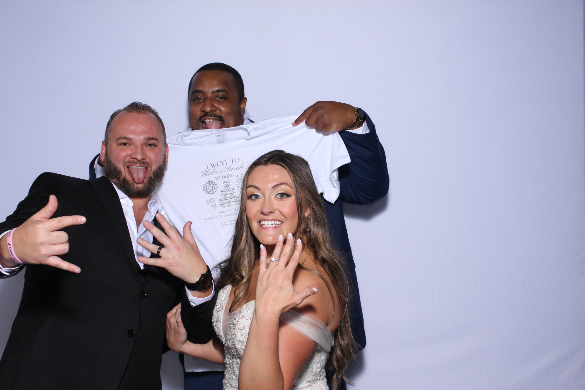 The Holbrooks | View more photos from the event at gallery.photoboothcincy.com/u/PhotoBoothCincy/The-Holbrooks