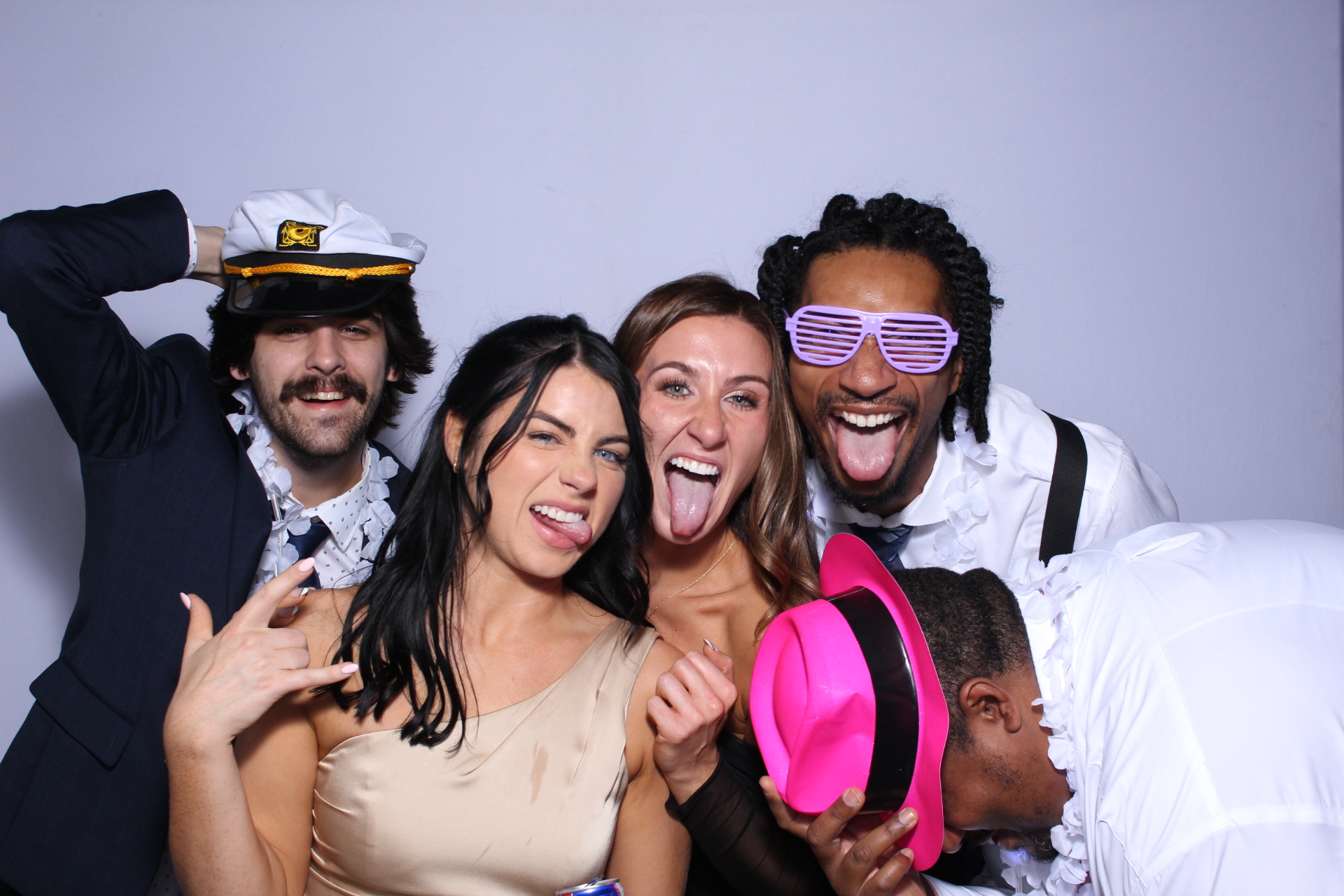 The Holbrooks | View more photos from the event at gallery.photoboothcincy.com/u/PhotoBoothCincy/The-Holbrooks