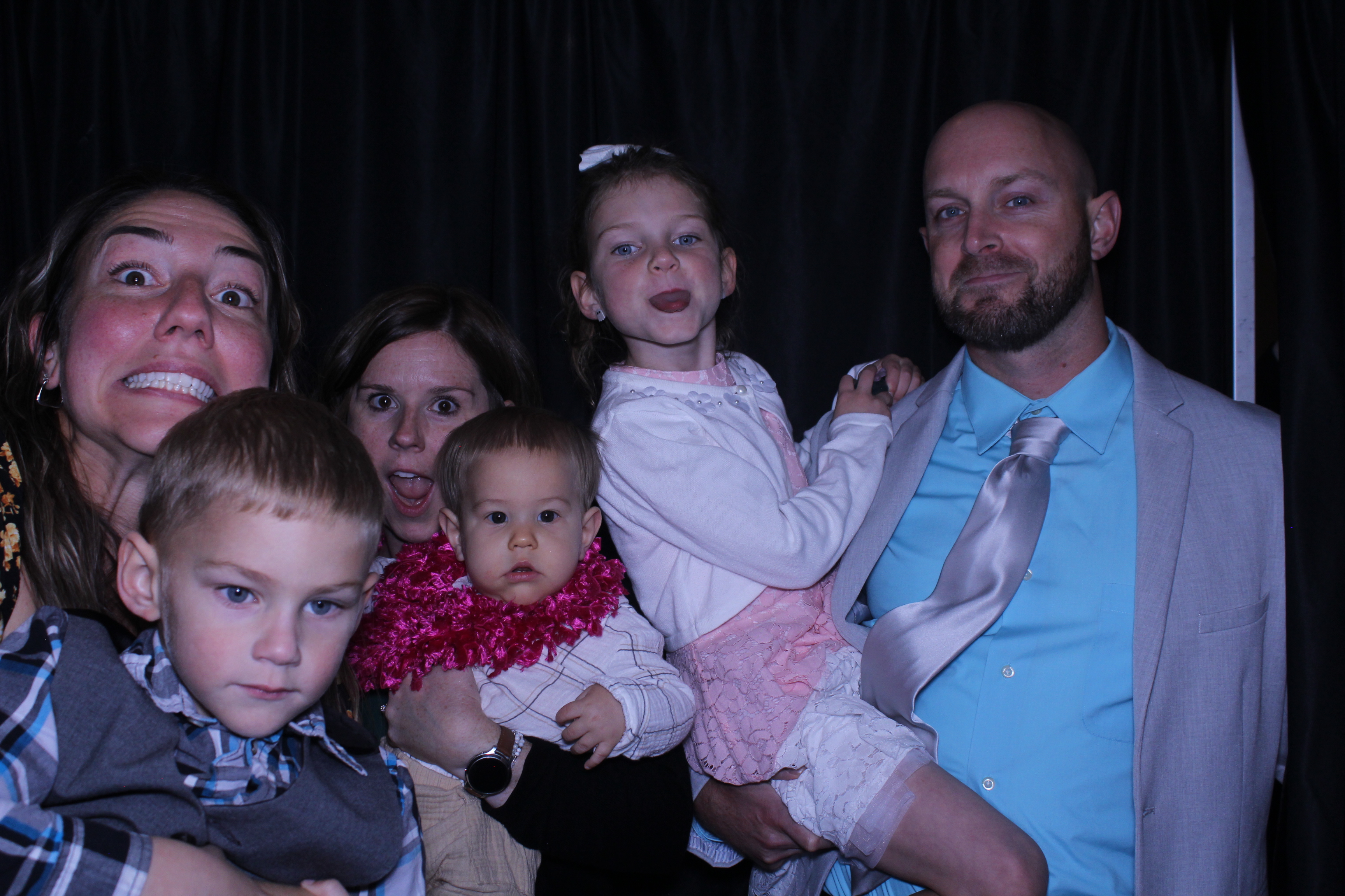 The Knowles | View more photos from the event at gallery.photoboothcincy.com/u/PhotoBoothCincy/The-Knowles