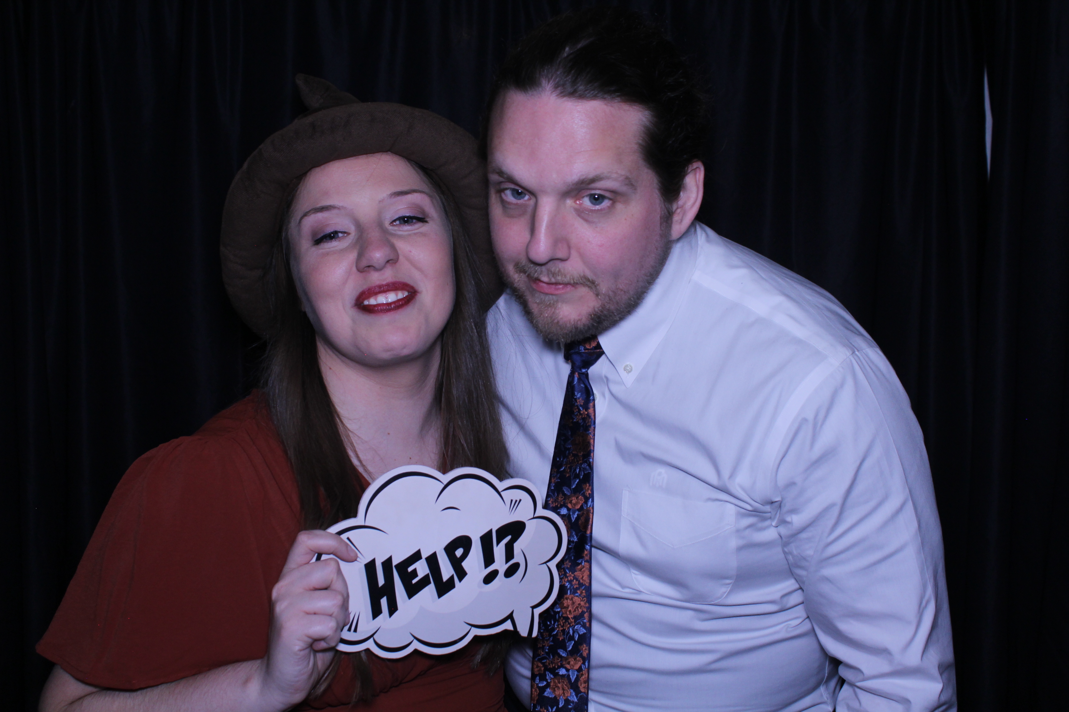 The Knowles | View more photos from the event at gallery.photoboothcincy.com/u/PhotoBoothCincy/The-Knowles