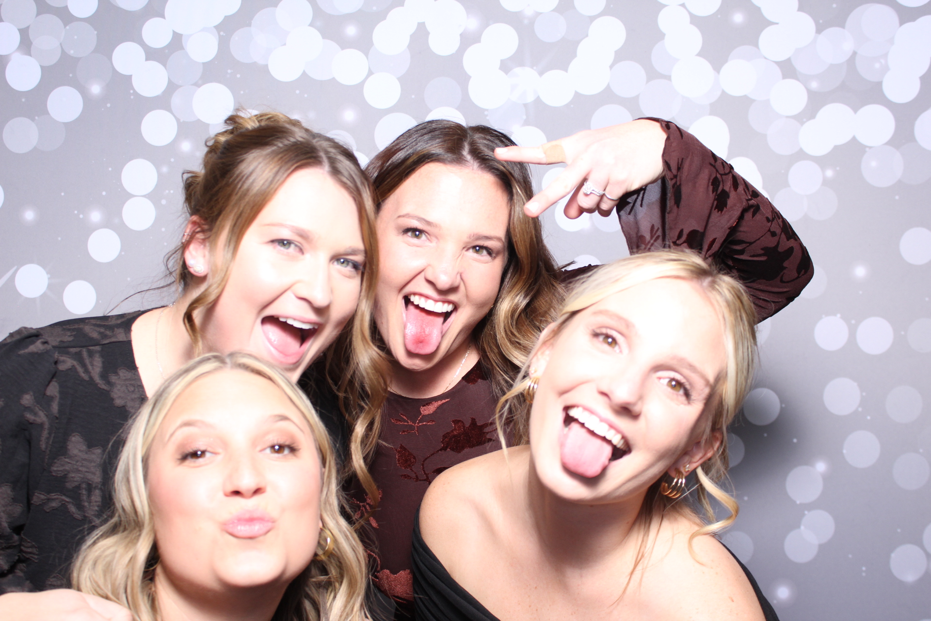 The Lambs | View more photos from the event at gallery.photoboothcincy.com/u/PhotoBoothCincy/The-Lambs