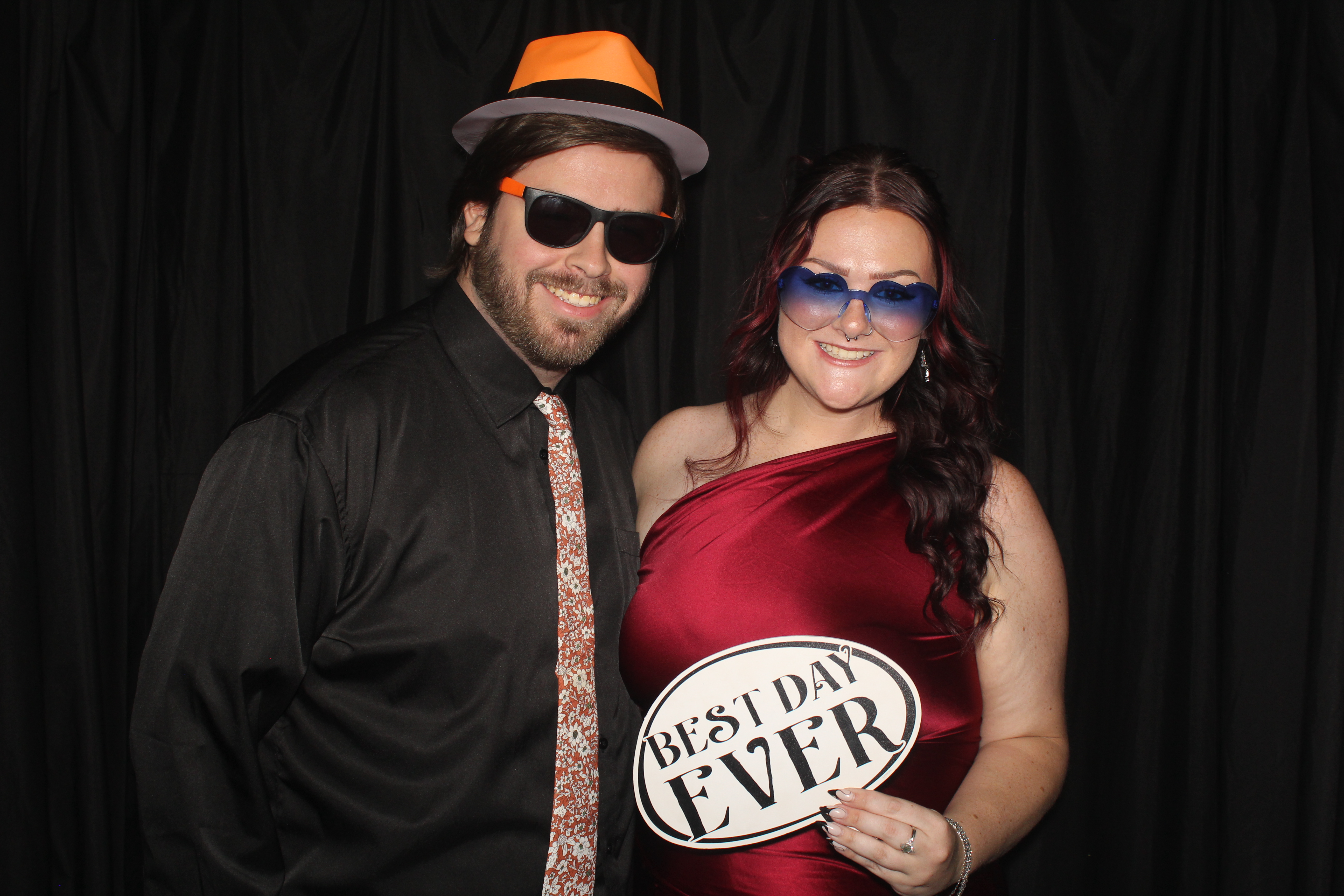 The Napolitano's | View more photos from the event at gallery.photoboothcincy.com/u/PhotoBoothCincy/The-Napolitanos