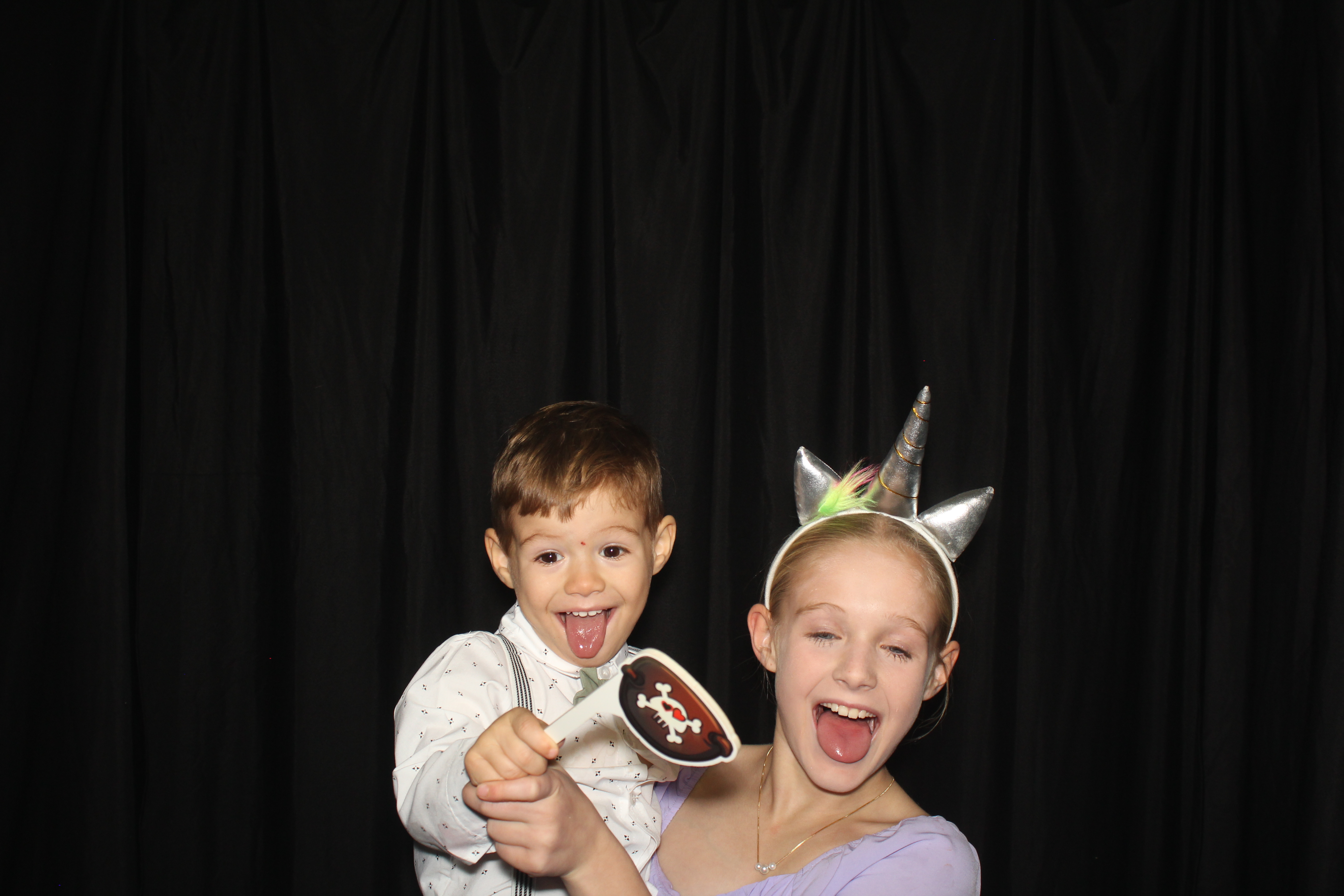 The Napolitano's | View more photos from the event at gallery.photoboothcincy.com/u/PhotoBoothCincy/The-Napolitanos