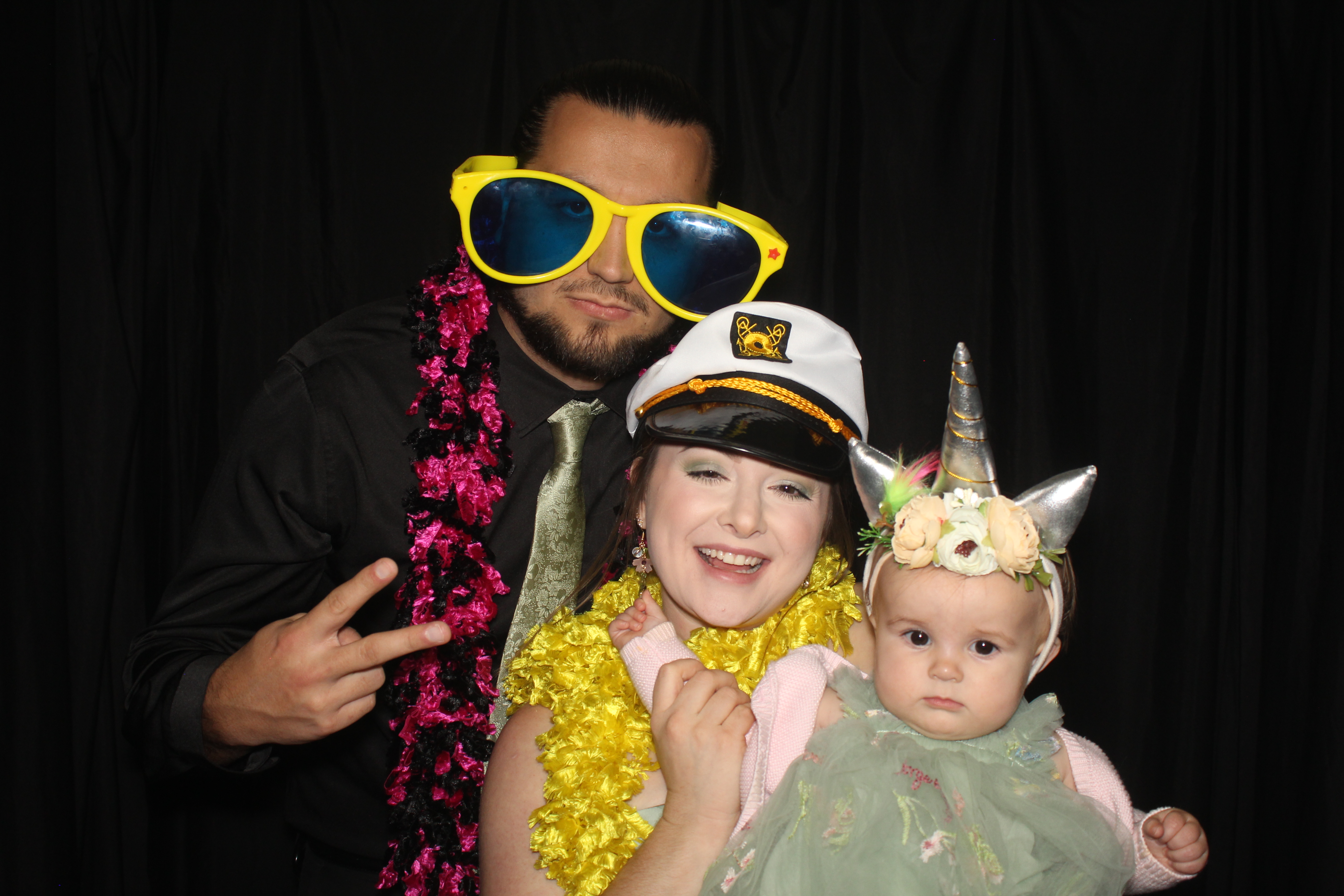 The Napolitano's | View more photos from the event at gallery.photoboothcincy.com/u/PhotoBoothCincy/The-Napolitanos