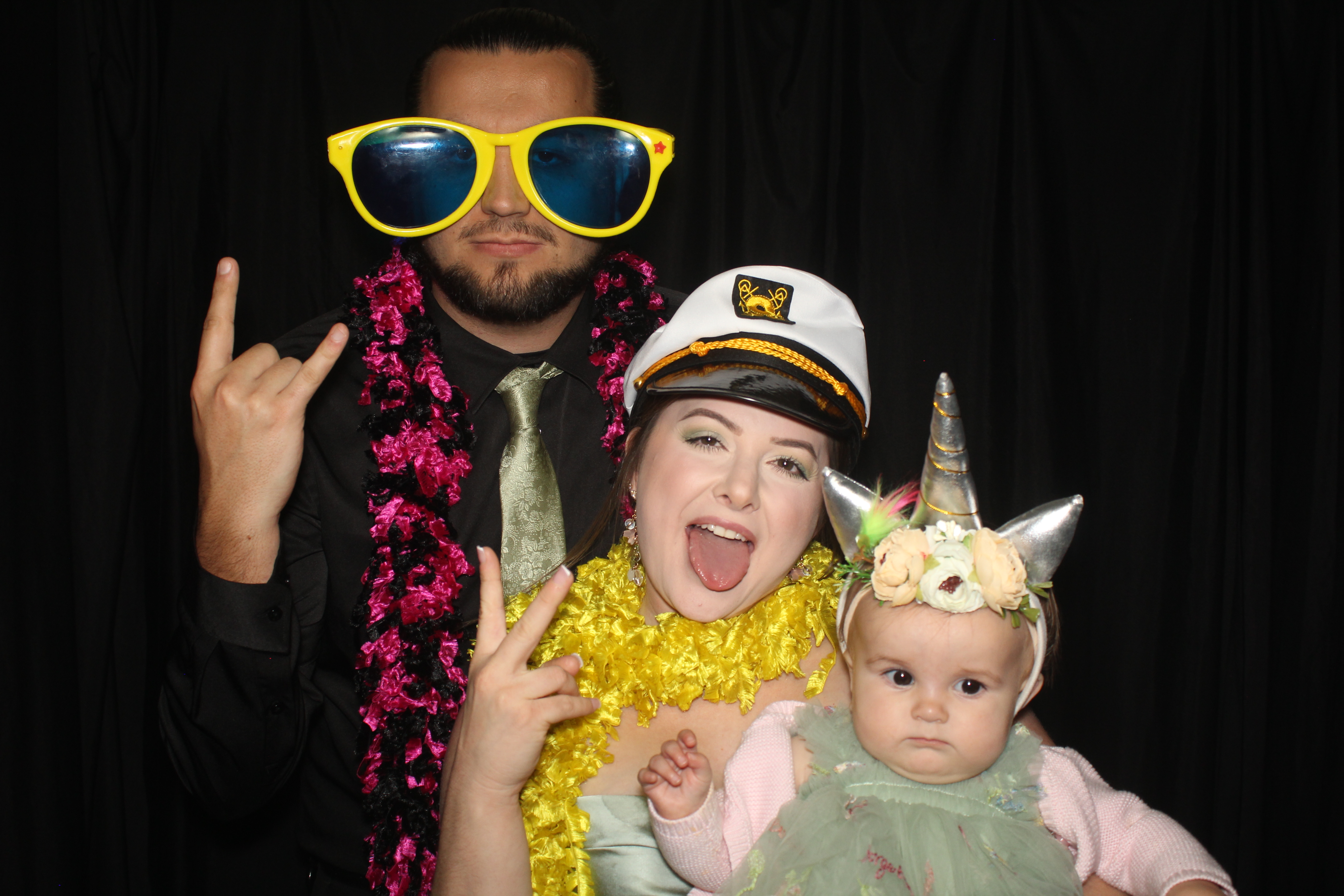 The Napolitano's | View more photos from the event at gallery.photoboothcincy.com/u/PhotoBoothCincy/The-Napolitanos