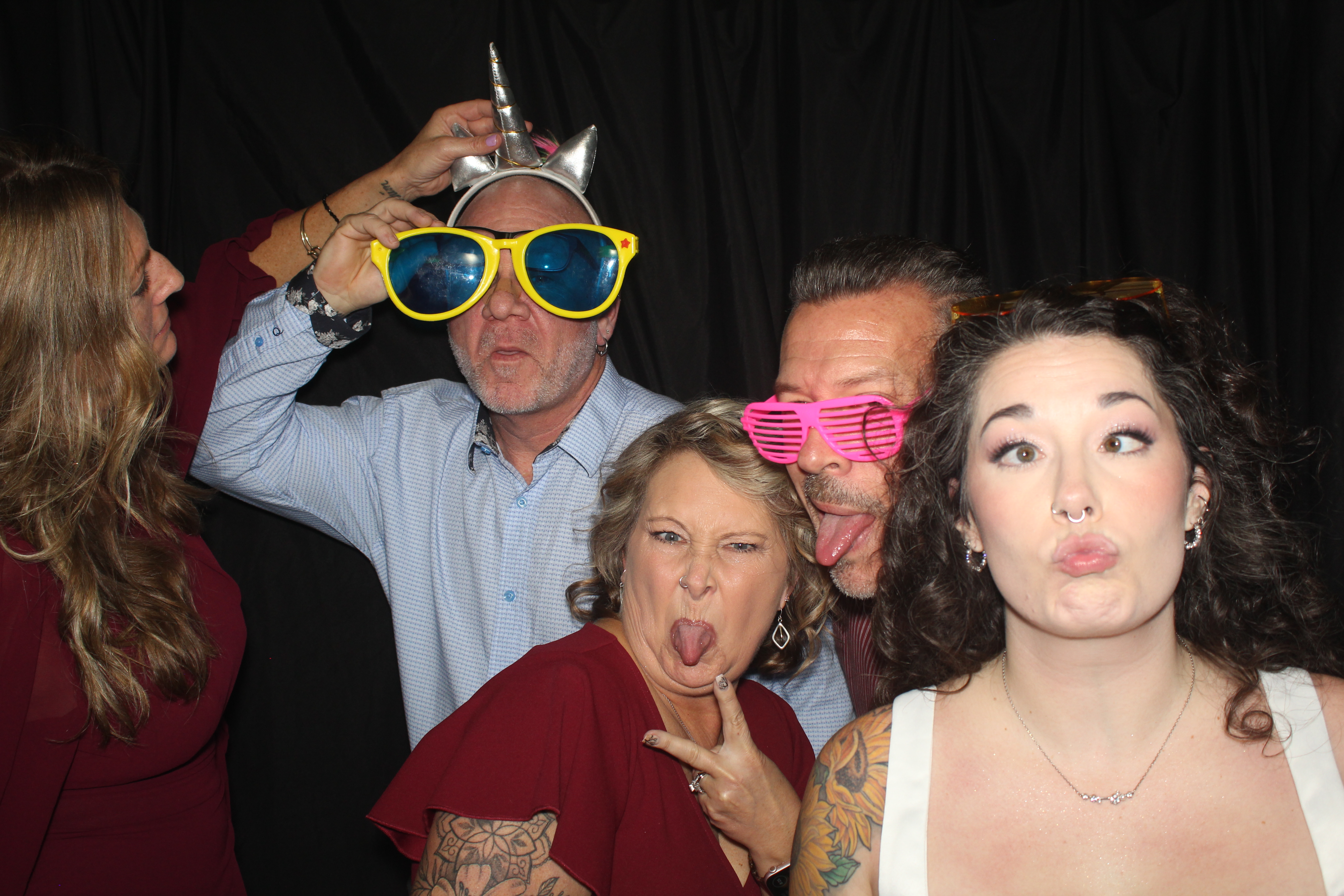 The Napolitano's | View more photos from the event at gallery.photoboothcincy.com/u/PhotoBoothCincy/The-Napolitanos