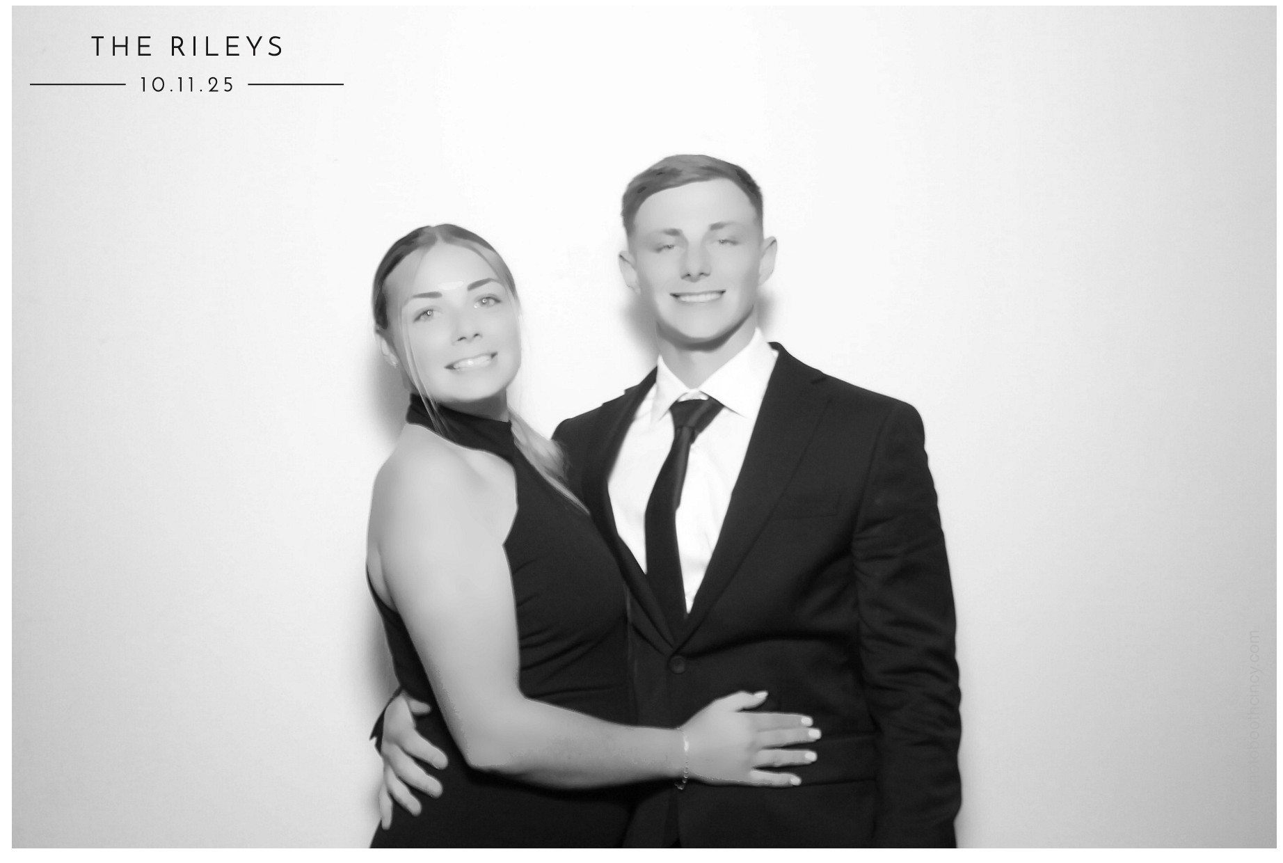 The Riley's | View more photos from the event at gallery.photoboothcincy.com/u/PhotoBoothCincy/The-Rileys