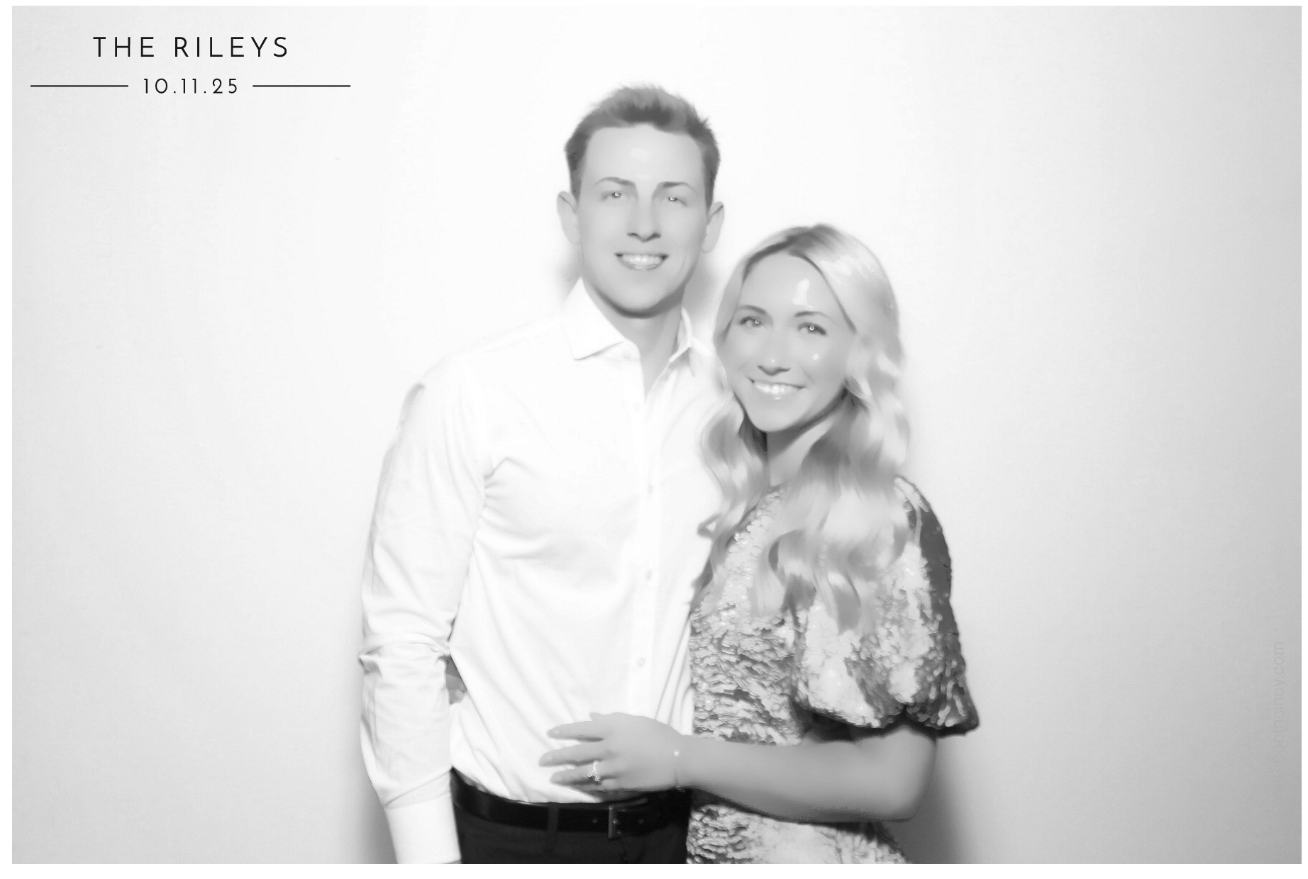The Riley's | View more photos from the event at gallery.photoboothcincy.com/u/PhotoBoothCincy/The-Rileys