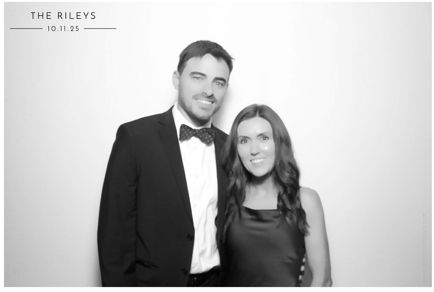 The Riley's | View more photos from the event at gallery.photoboothcincy.com/u/PhotoBoothCincy/The-Rileys