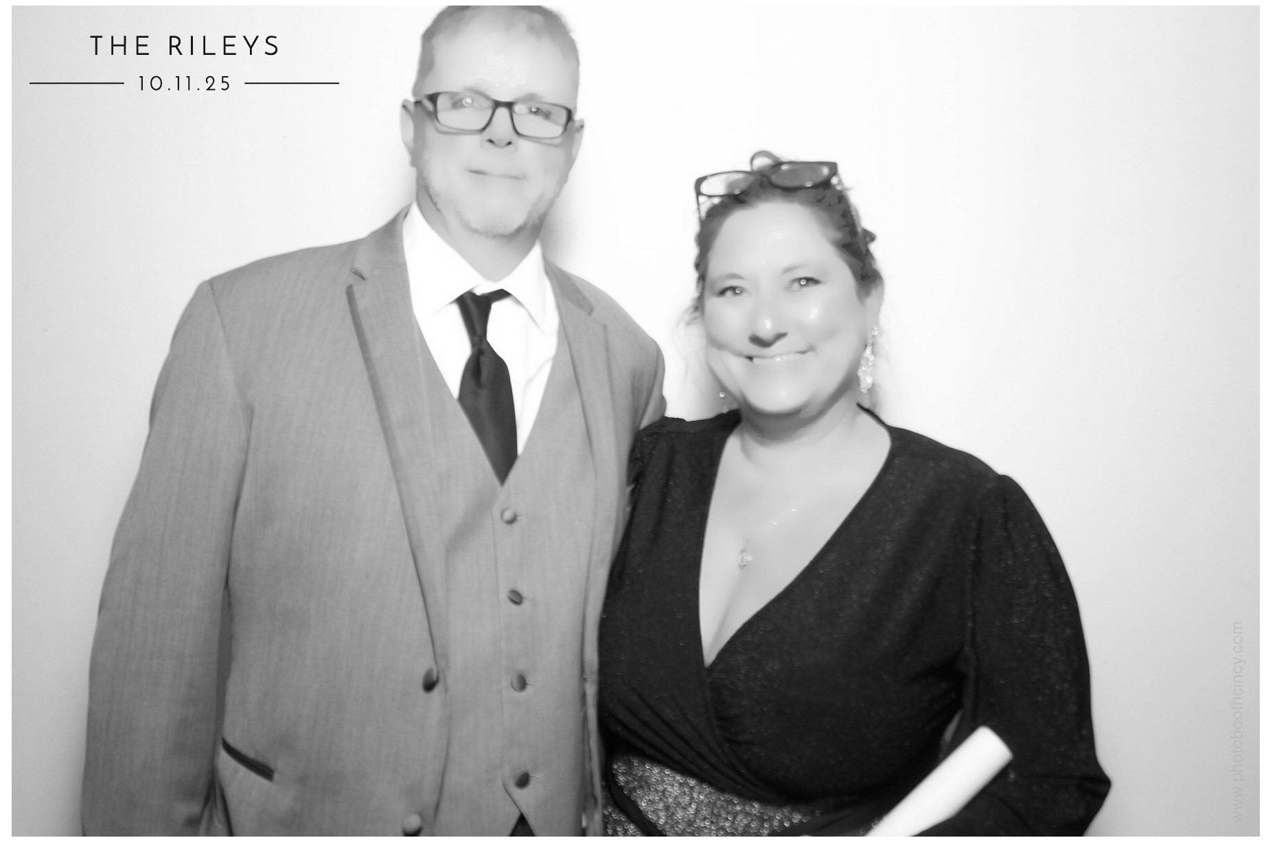 The Riley's | View more photos from the event at gallery.photoboothcincy.com/u/PhotoBoothCincy/The-Rileys