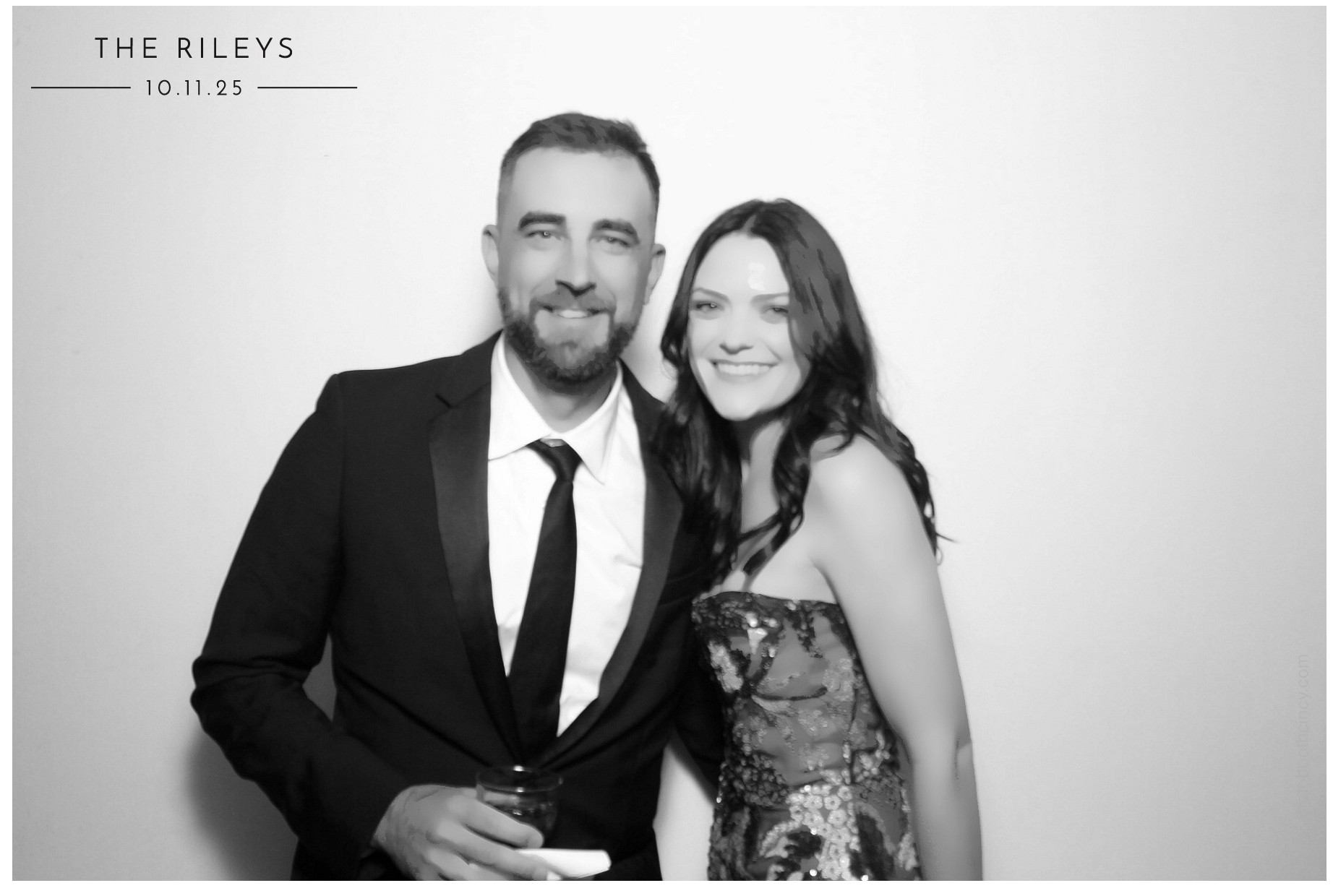 The Riley's | View more photos from the event at gallery.photoboothcincy.com/u/PhotoBoothCincy/The-Rileys