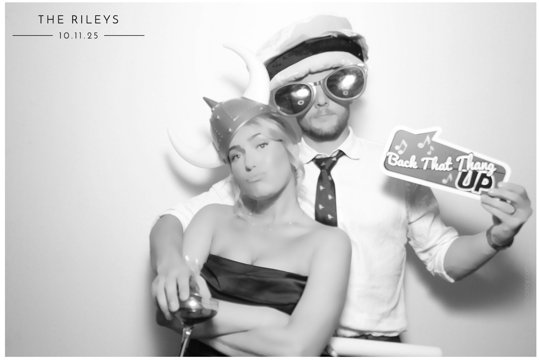 The Riley's | View more photos from the event at gallery.photoboothcincy.com/u/PhotoBoothCincy/The-Rileys
