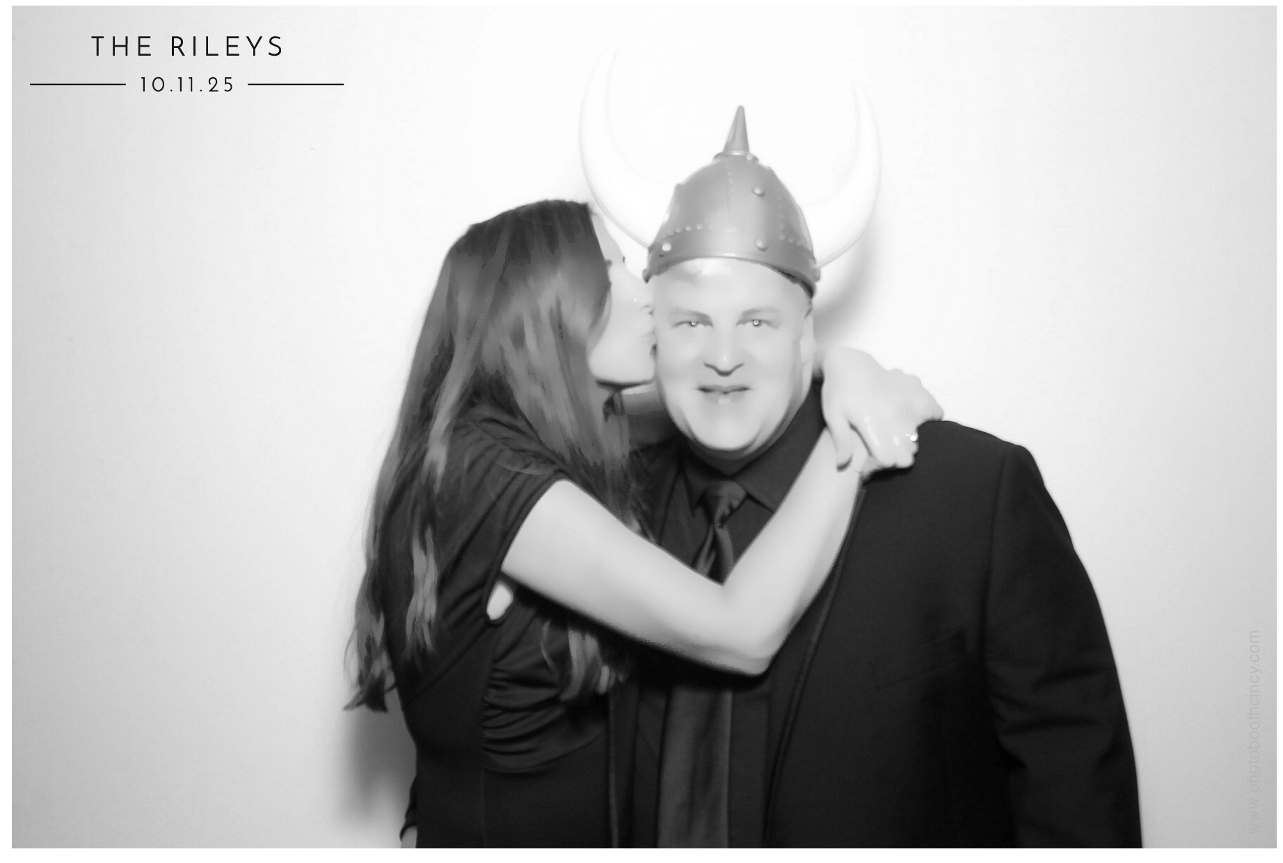The Riley's | View more photos from the event at gallery.photoboothcincy.com/u/PhotoBoothCincy/The-Rileys