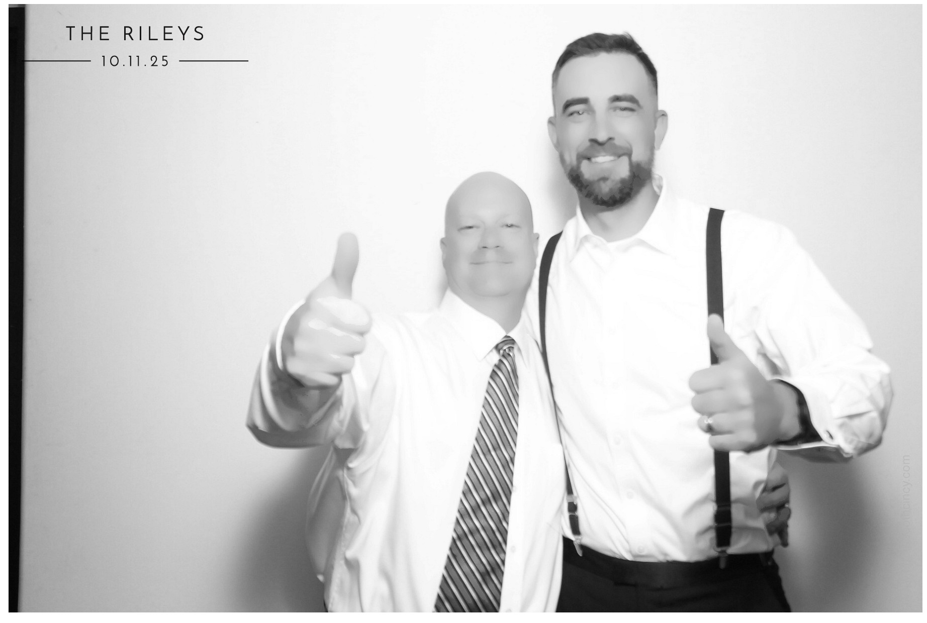 The Riley's | View more photos from the event at gallery.photoboothcincy.com/u/PhotoBoothCincy/The-Rileys