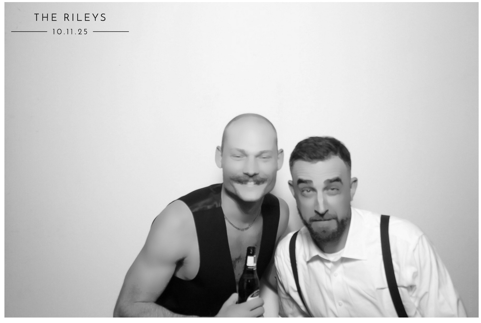 The Riley's | View more photos from the event at gallery.photoboothcincy.com/u/PhotoBoothCincy/The-Rileys