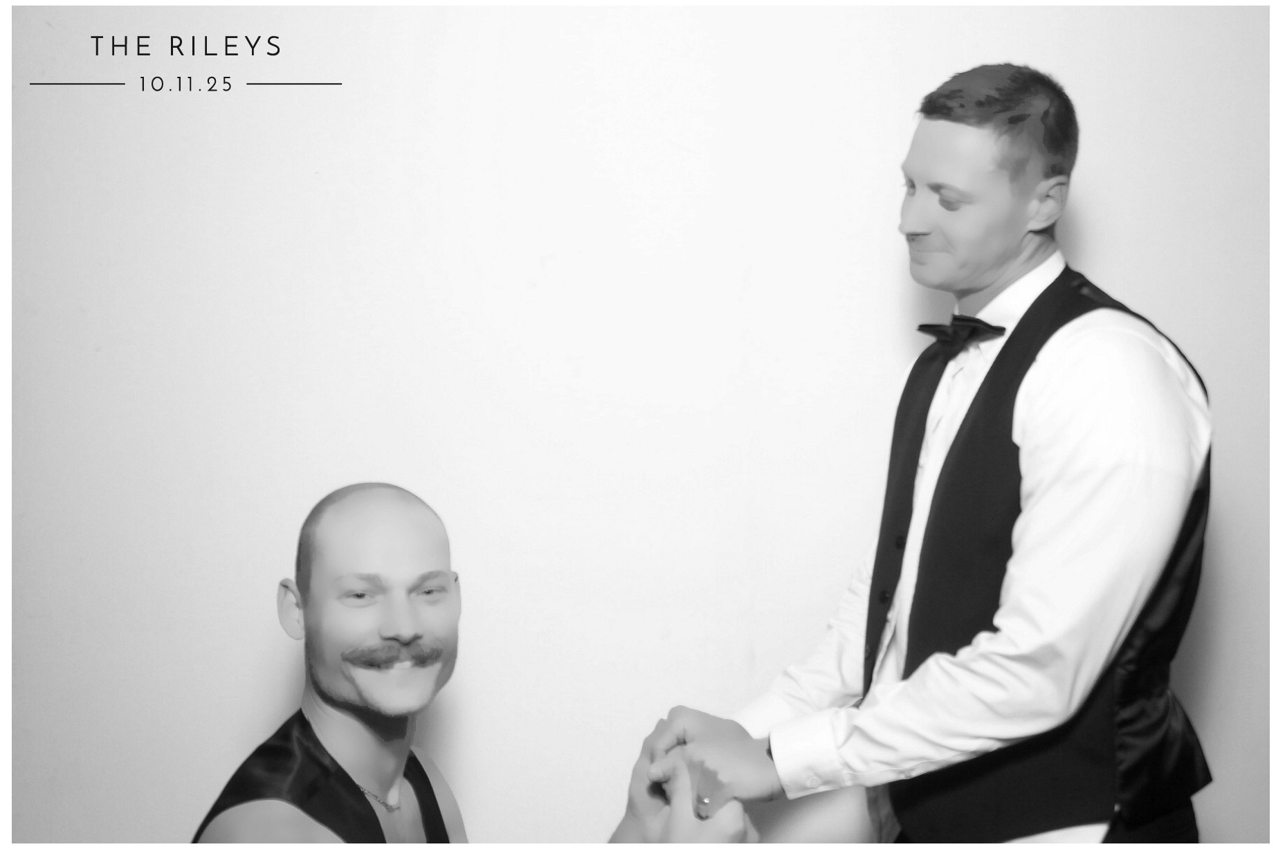 The Riley's | View more photos from the event at gallery.photoboothcincy.com/u/PhotoBoothCincy/The-Rileys