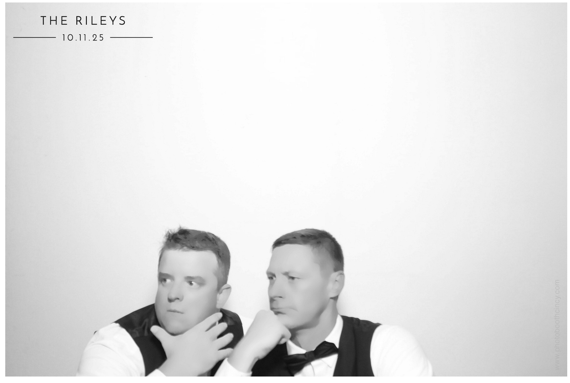 The Riley's | View more photos from the event at gallery.photoboothcincy.com/u/PhotoBoothCincy/The-Rileys