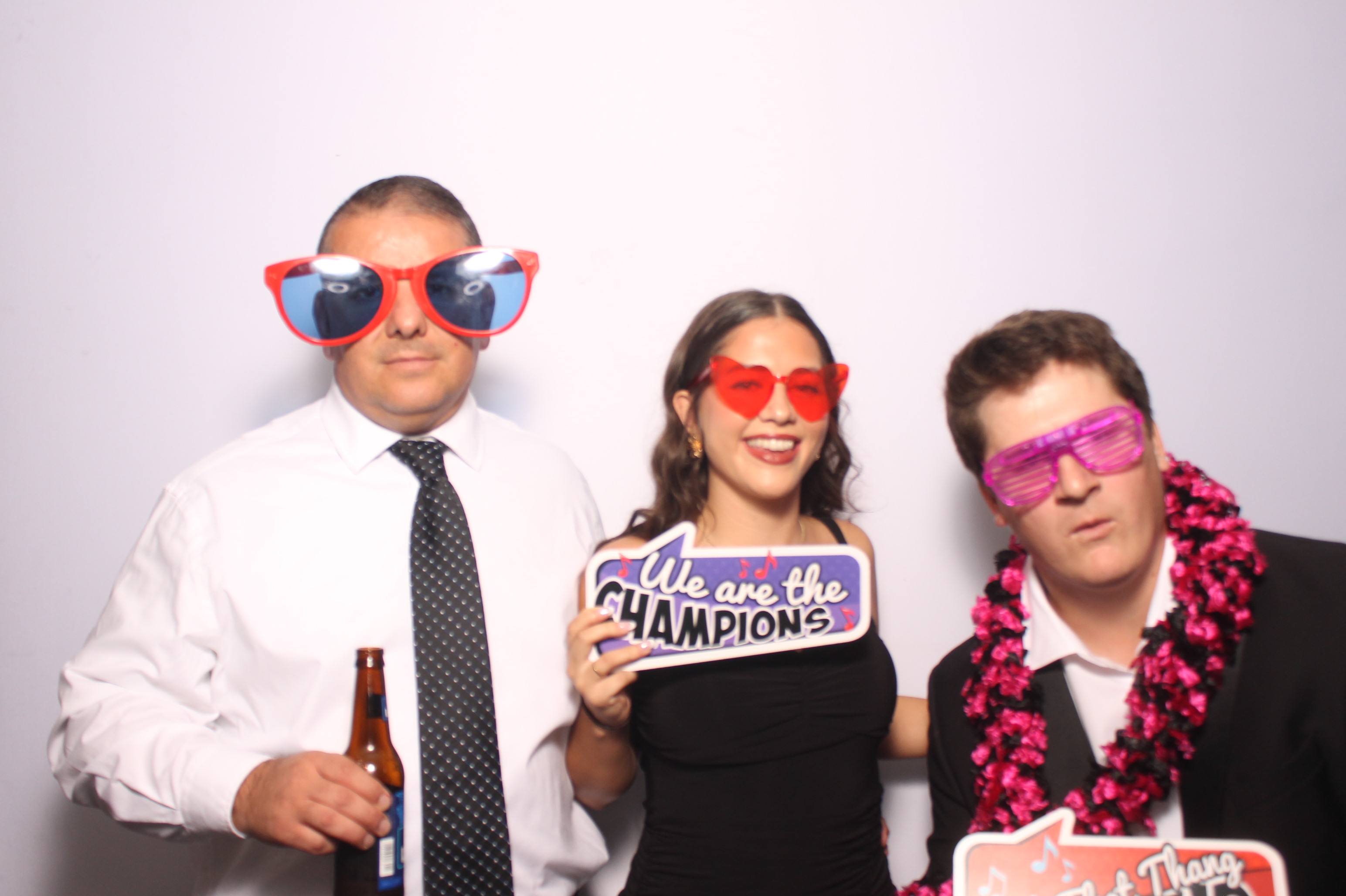 The Riley's | View more photos from the event at gallery.photoboothcincy.com/u/PhotoBoothCincy/The-Rileys