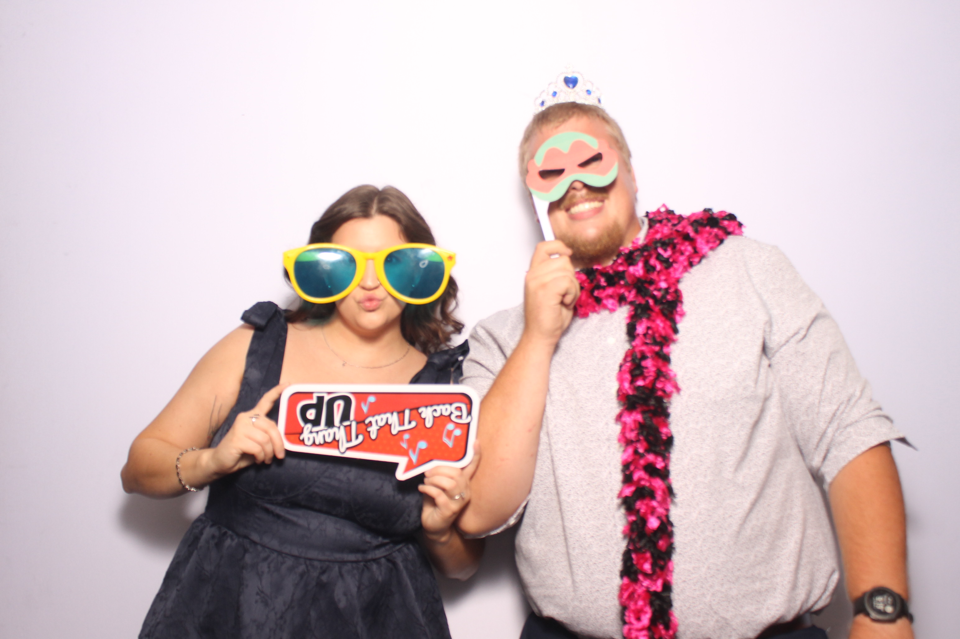 The Riley's | View more photos from the event at gallery.photoboothcincy.com/u/PhotoBoothCincy/The-Rileys