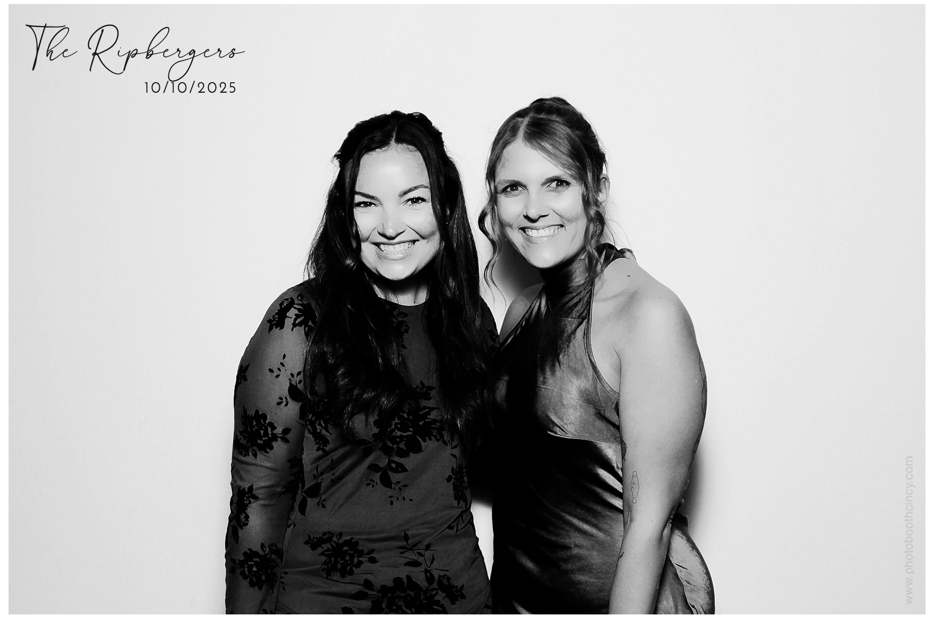 The Ripbergers | View more photos from the event at gallery.photoboothcincy.com/u/PhotoBoothCincy/The-Ripbergers
