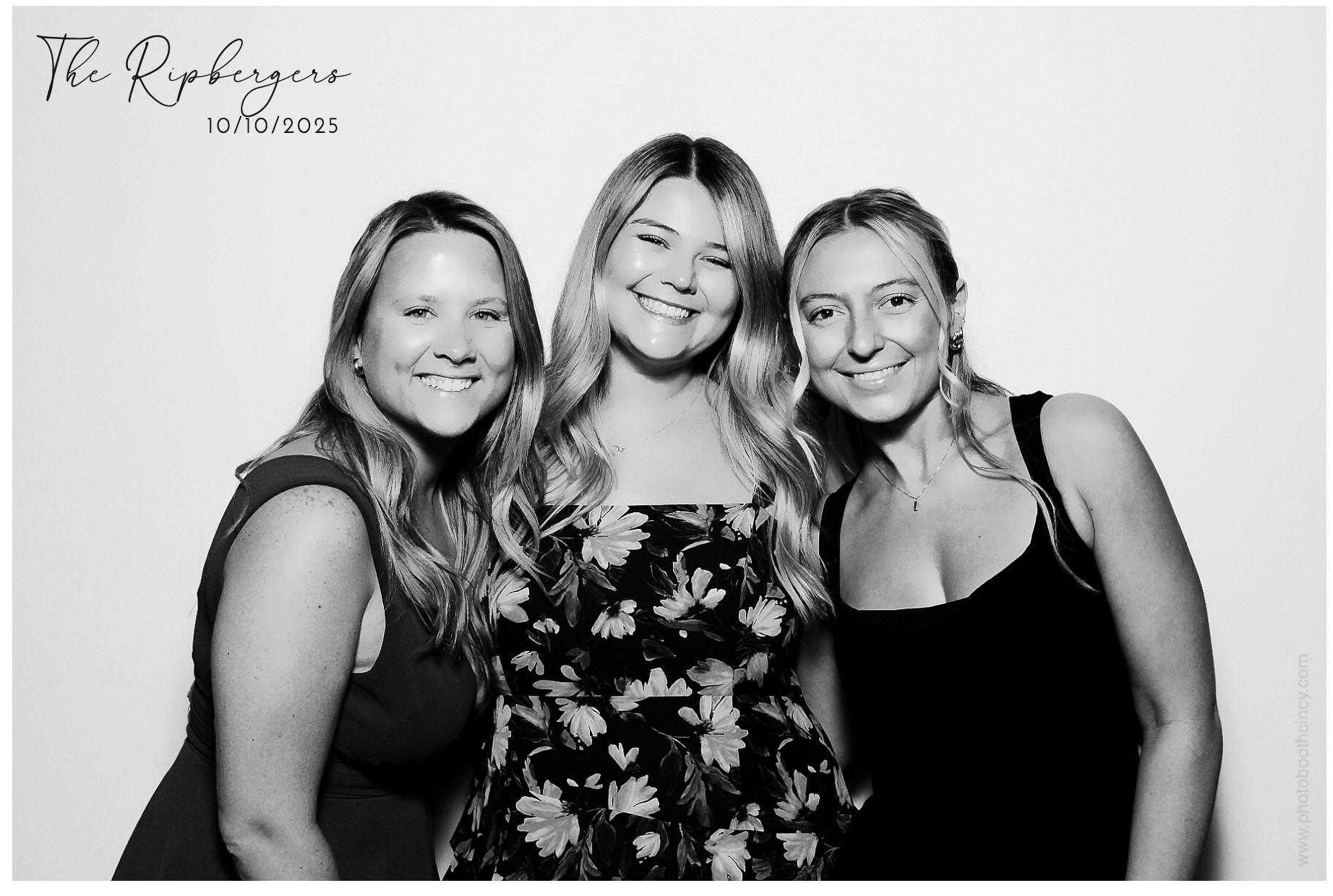 The Ripbergers | View more photos from the event at gallery.photoboothcincy.com/u/PhotoBoothCincy/The-Ripbergers