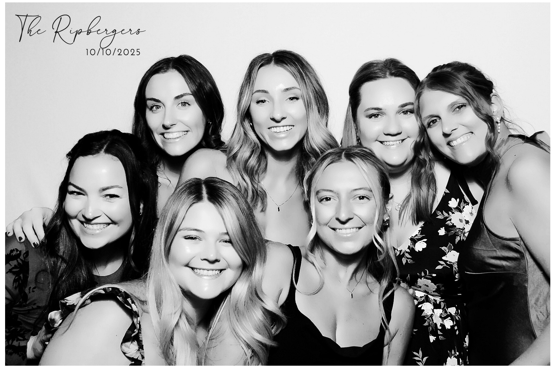 The Ripbergers | View more photos from the event at gallery.photoboothcincy.com/u/PhotoBoothCincy/The-Ripbergers