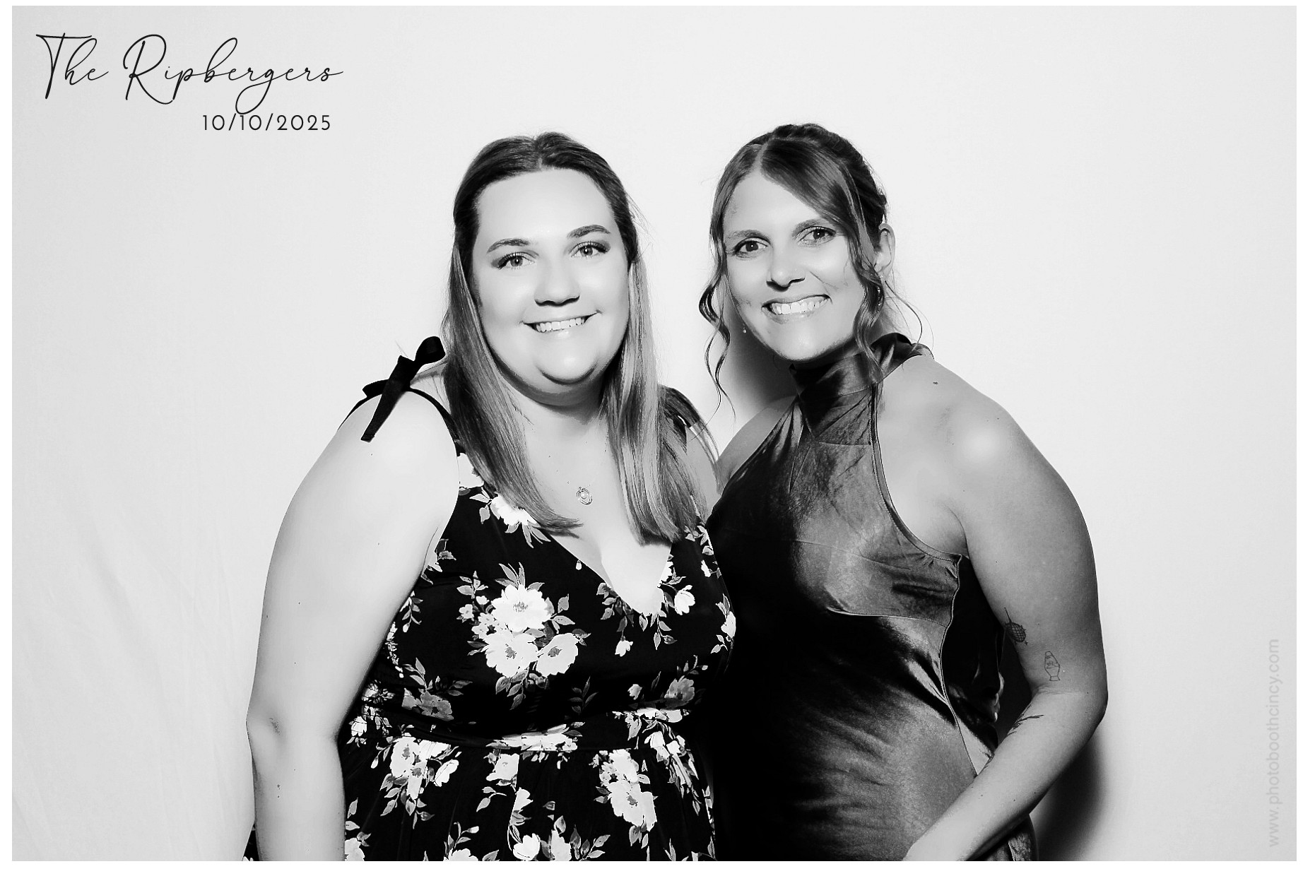 The Ripbergers | View more photos from the event at gallery.photoboothcincy.com/u/PhotoBoothCincy/The-Ripbergers
