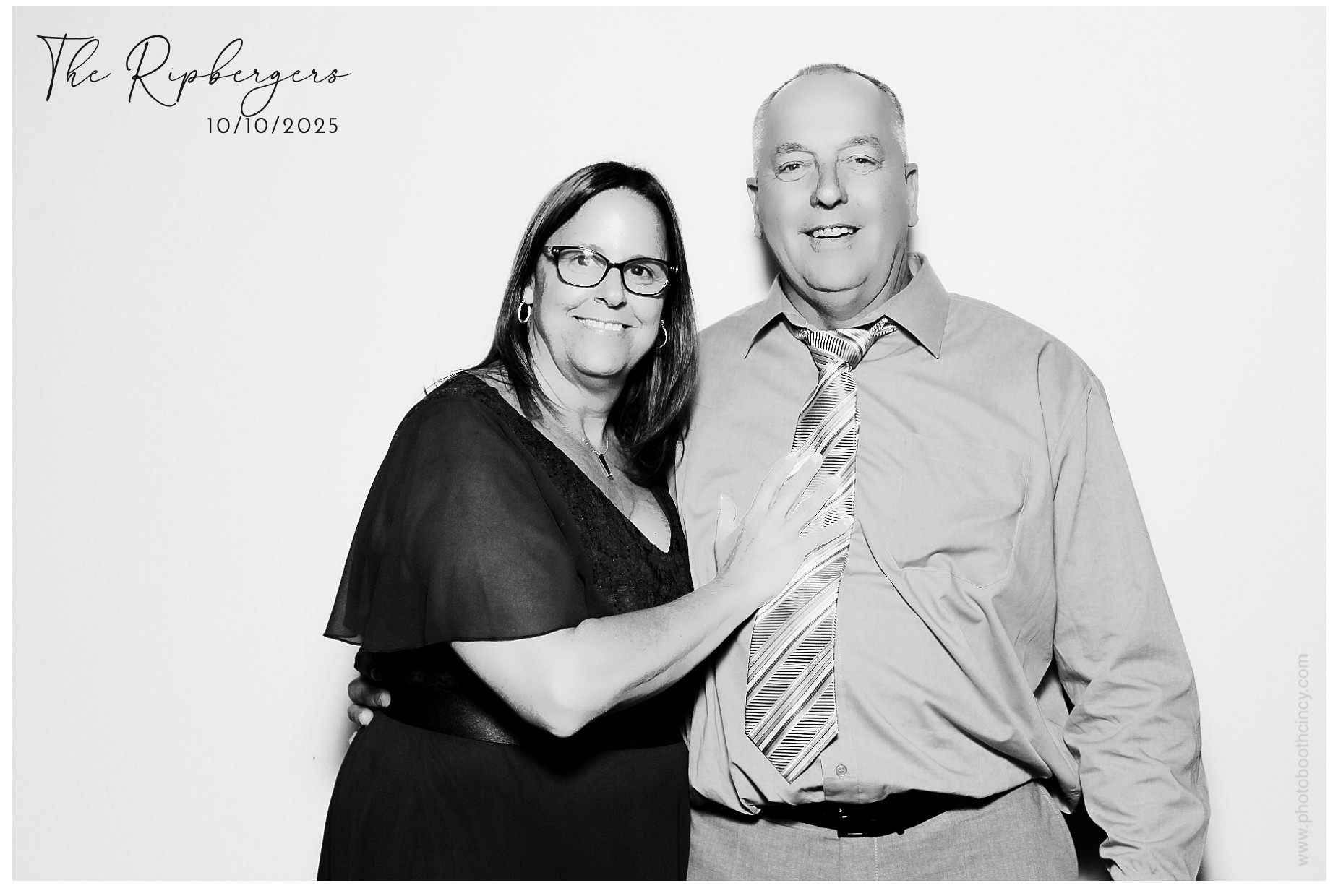 The Ripbergers | View more photos from the event at gallery.photoboothcincy.com/u/PhotoBoothCincy/The-Ripbergers