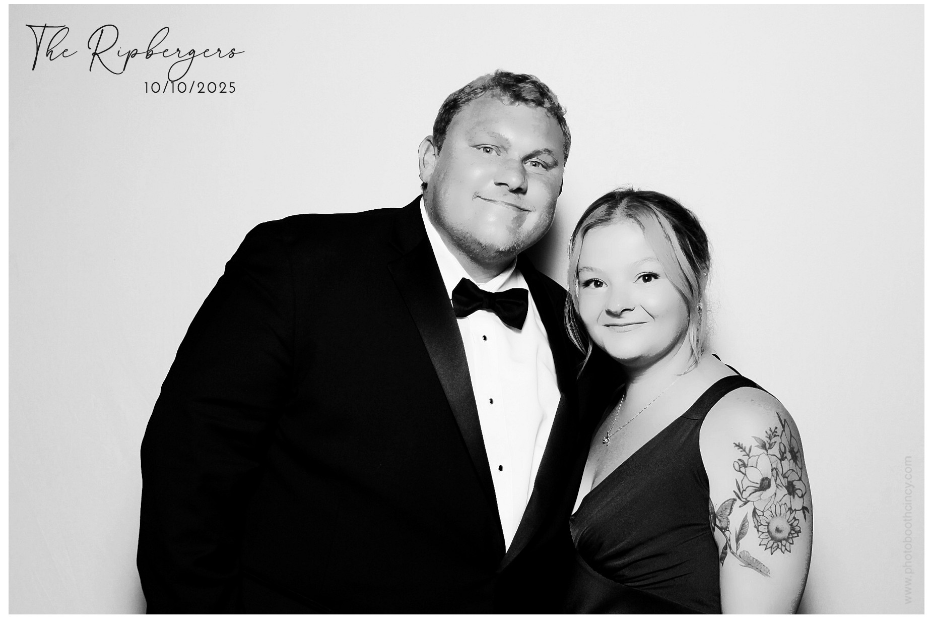 The Ripbergers | View more photos from the event at gallery.photoboothcincy.com/u/PhotoBoothCincy/The-Ripbergers
