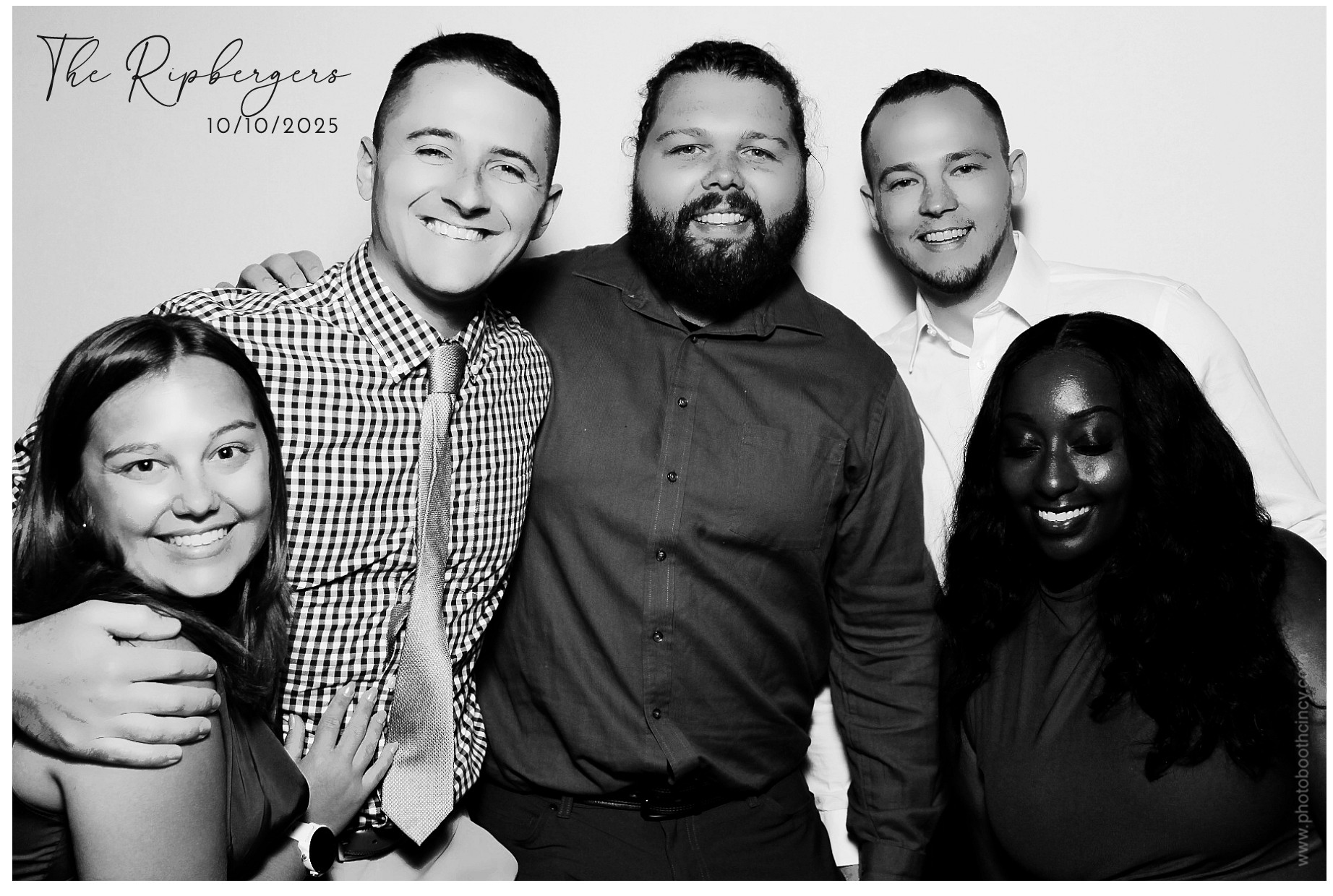 The Ripbergers | View more photos from the event at gallery.photoboothcincy.com/u/PhotoBoothCincy/The-Ripbergers